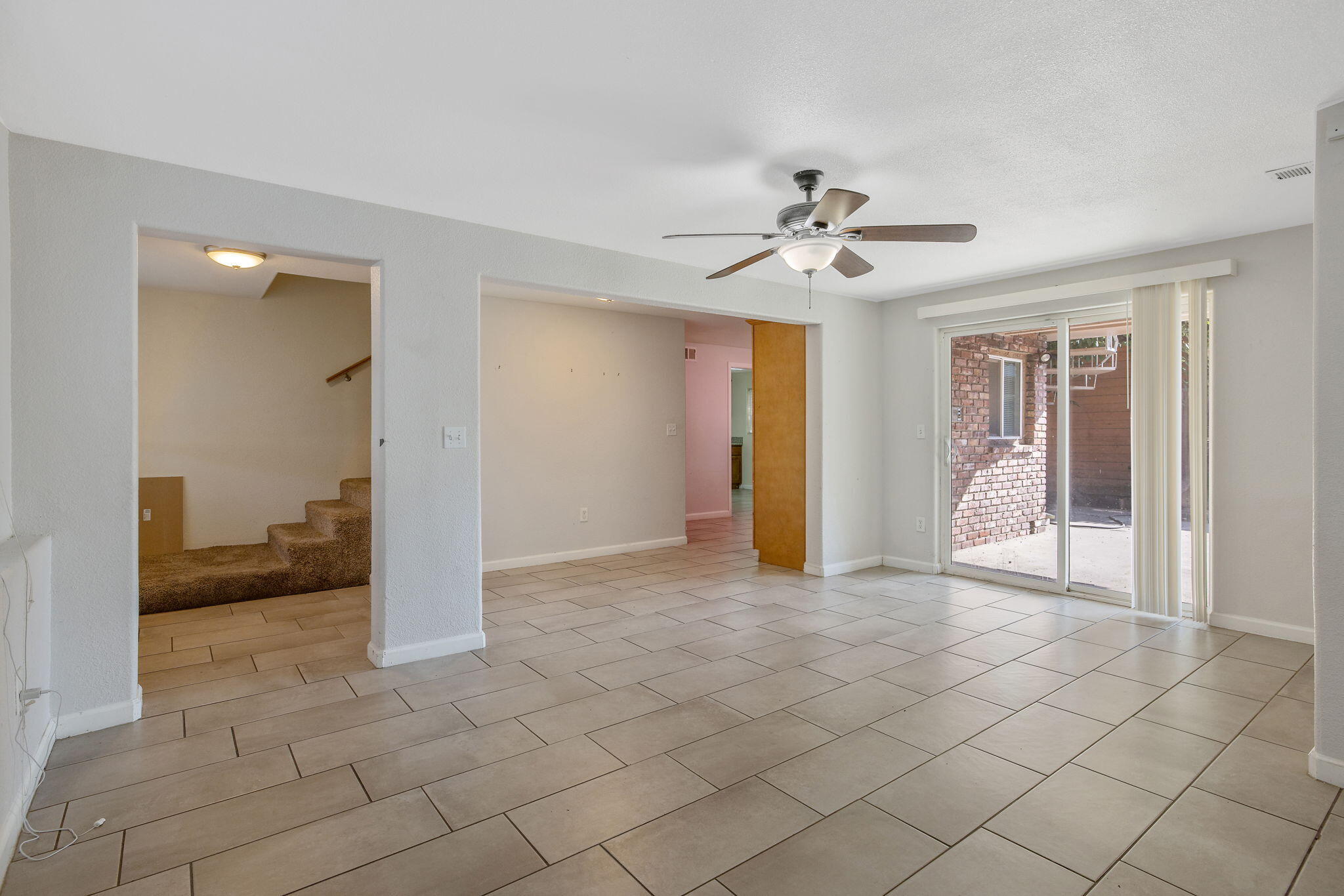 1408 N Park St, Visalia, CA 93291