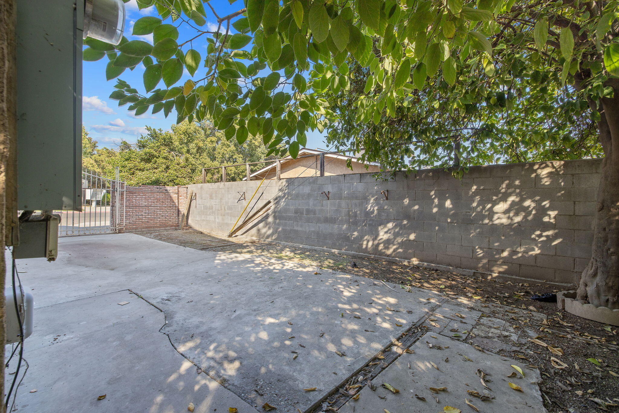 1408 N Park St, Visalia, CA 93291