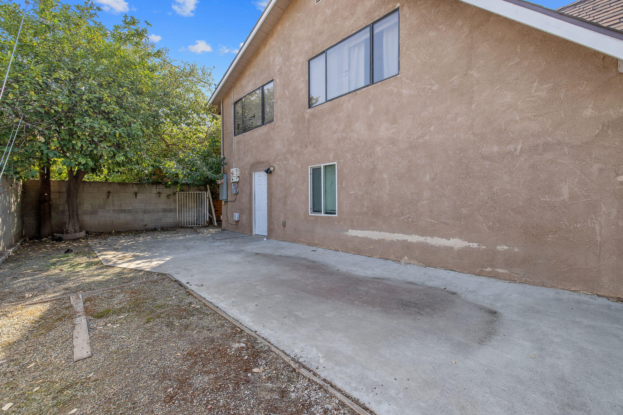 1408 N Park St, Visalia, CA 93291