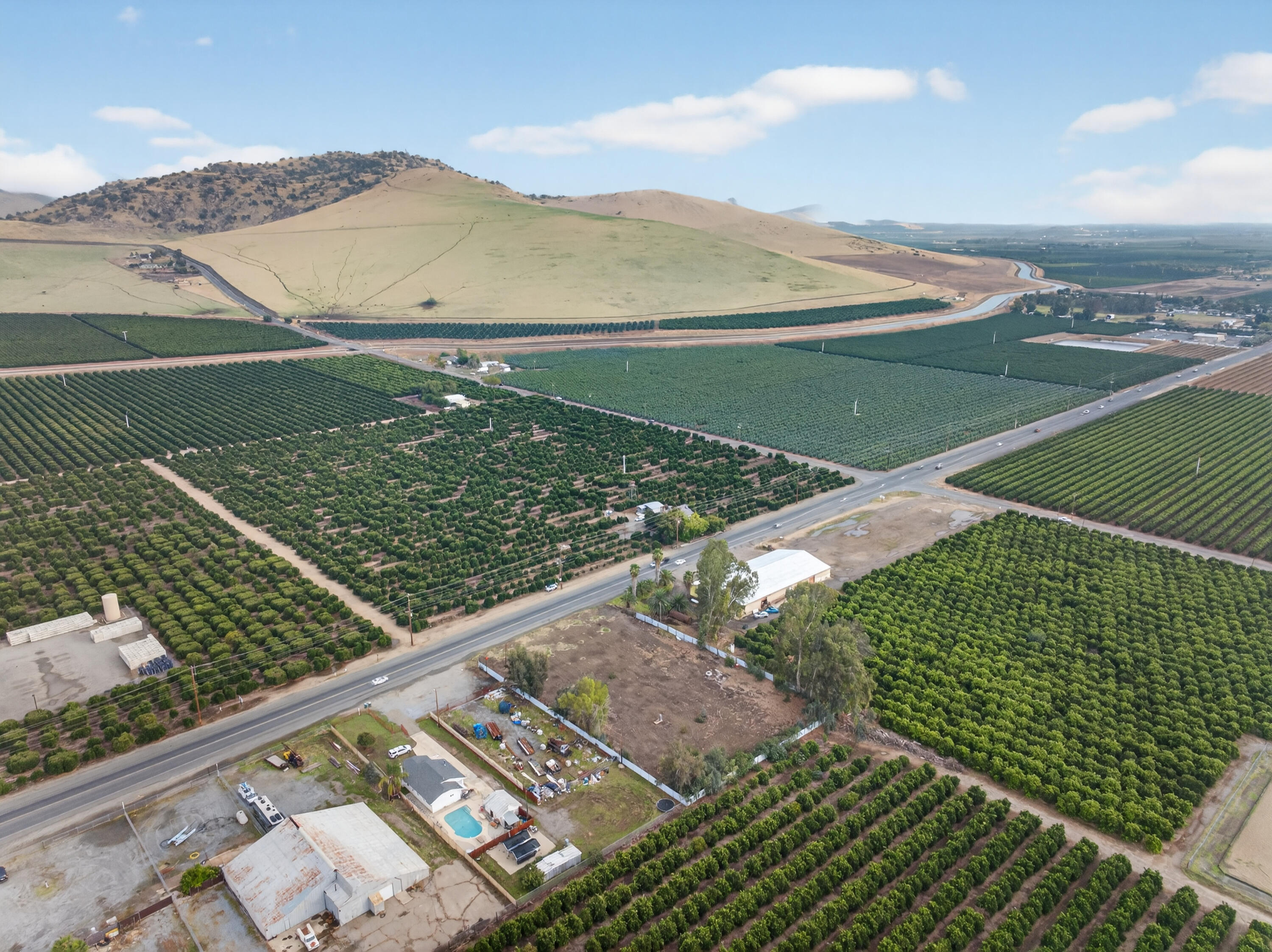 365 N Spruce Rd, Exeter, CA 93221