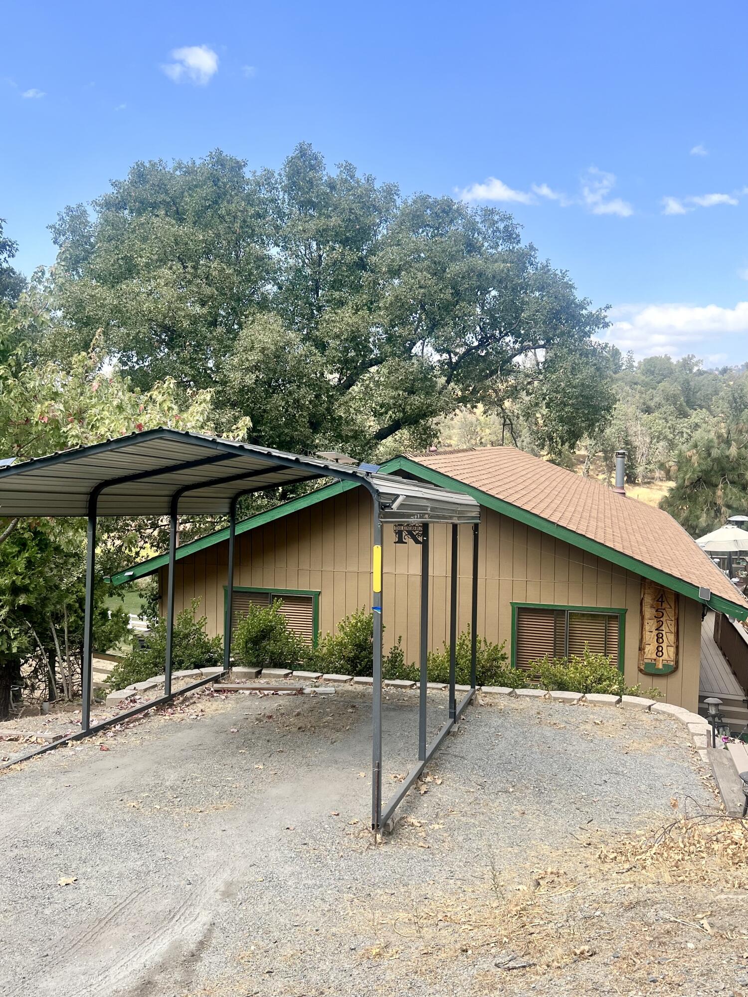 45288 Manter Meadow Rd, California Hot Springs, CA 93207
