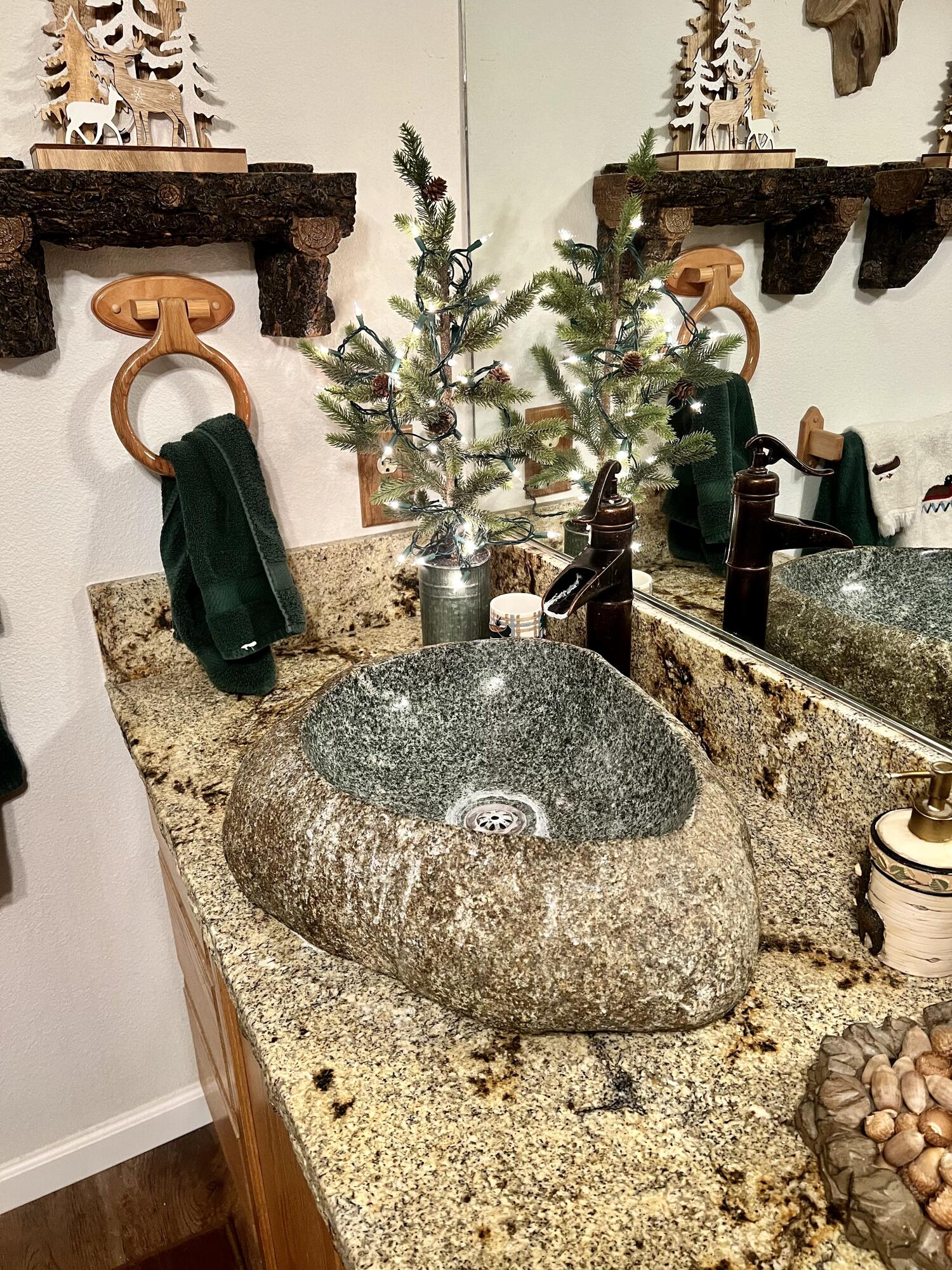 45288 Manter Meadow Rd, California Hot Springs, CA 93207