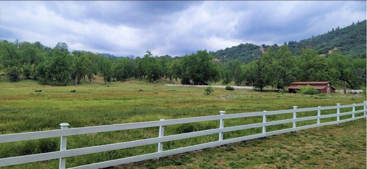 45288 Manter Meadow Rd, California Hot Springs, CA 93207