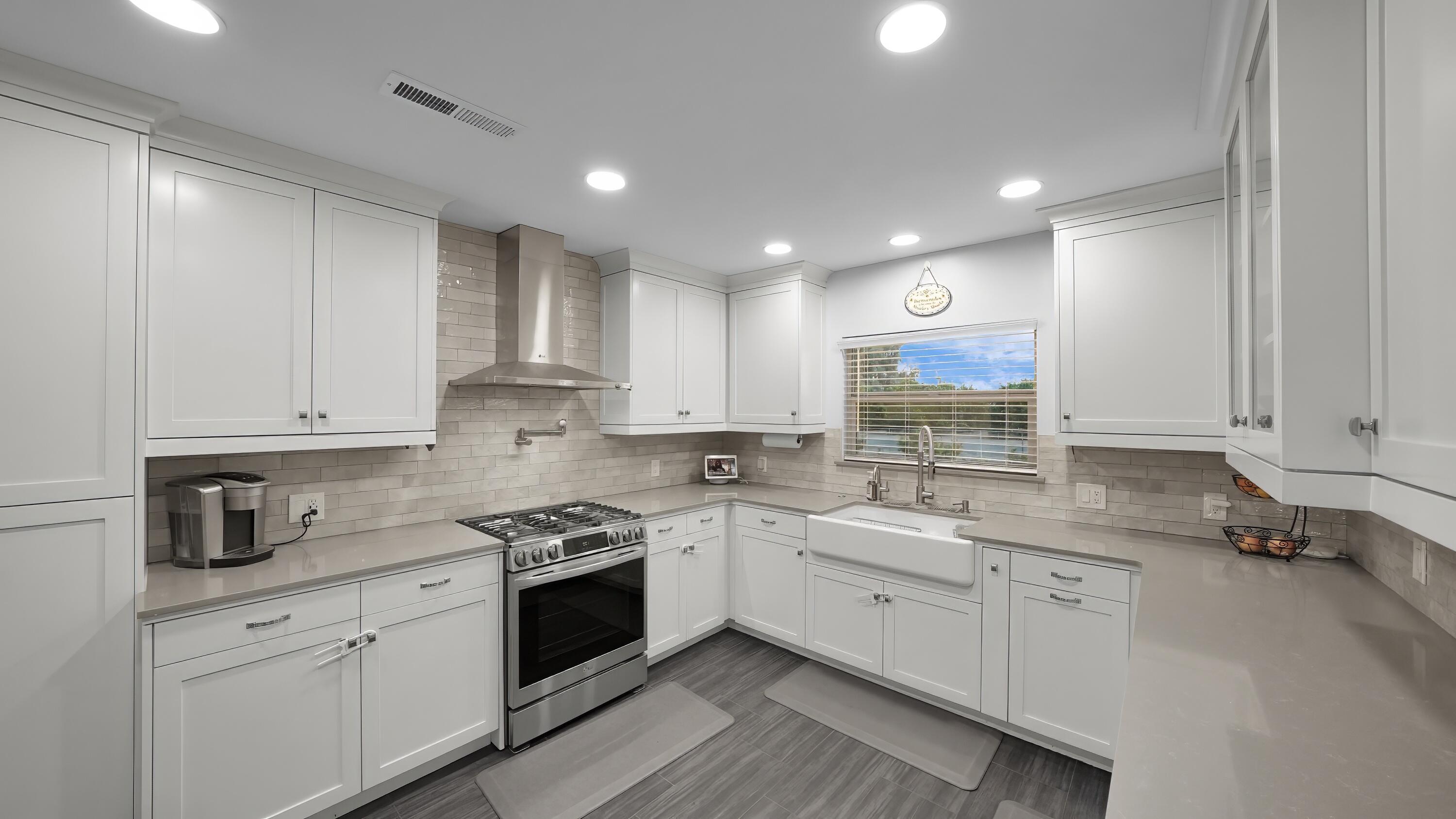 651 S Cornucopia Rd, Exeter, CA 93221