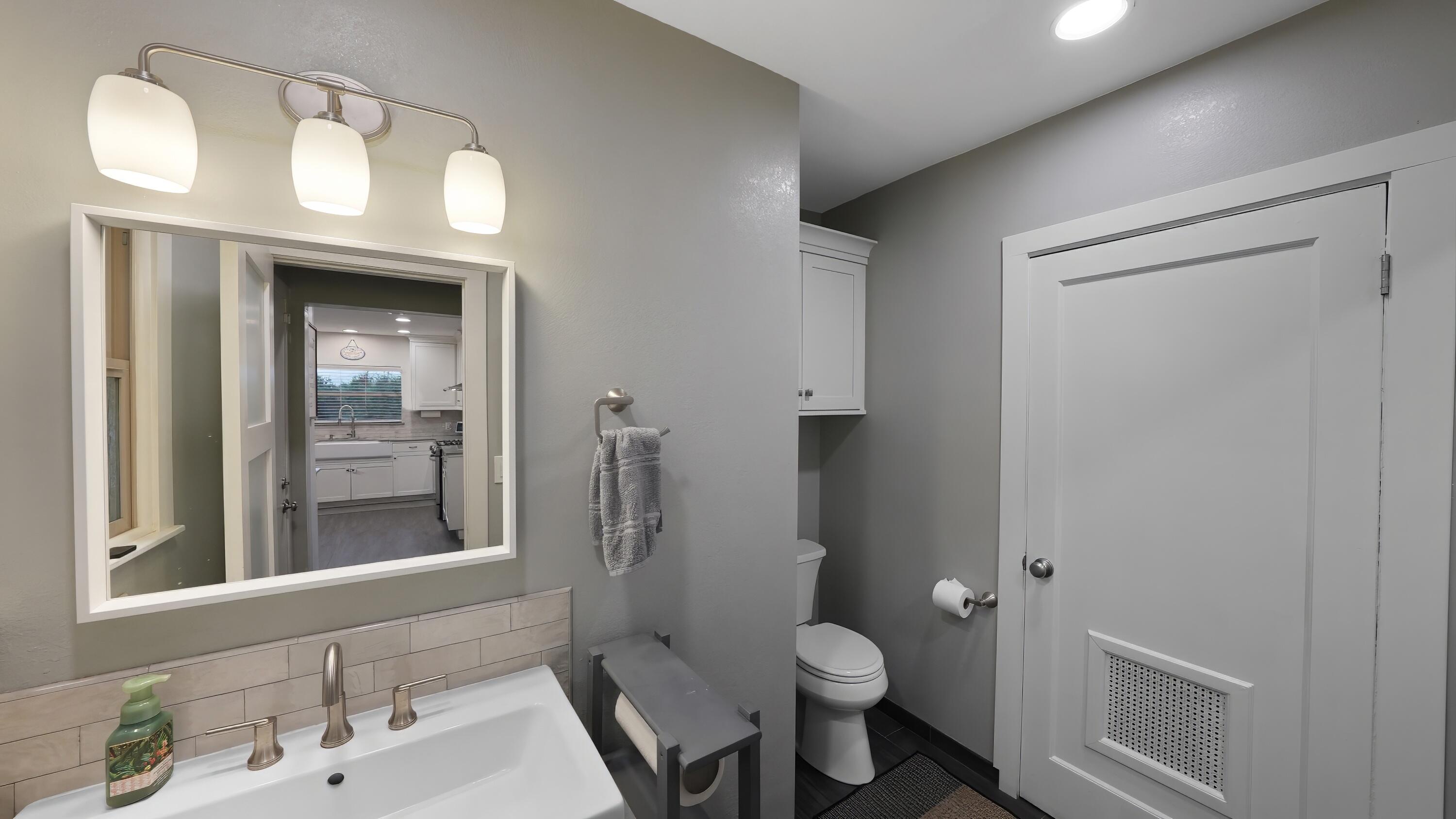 651 S Cornucopia Rd, Exeter, CA 93221