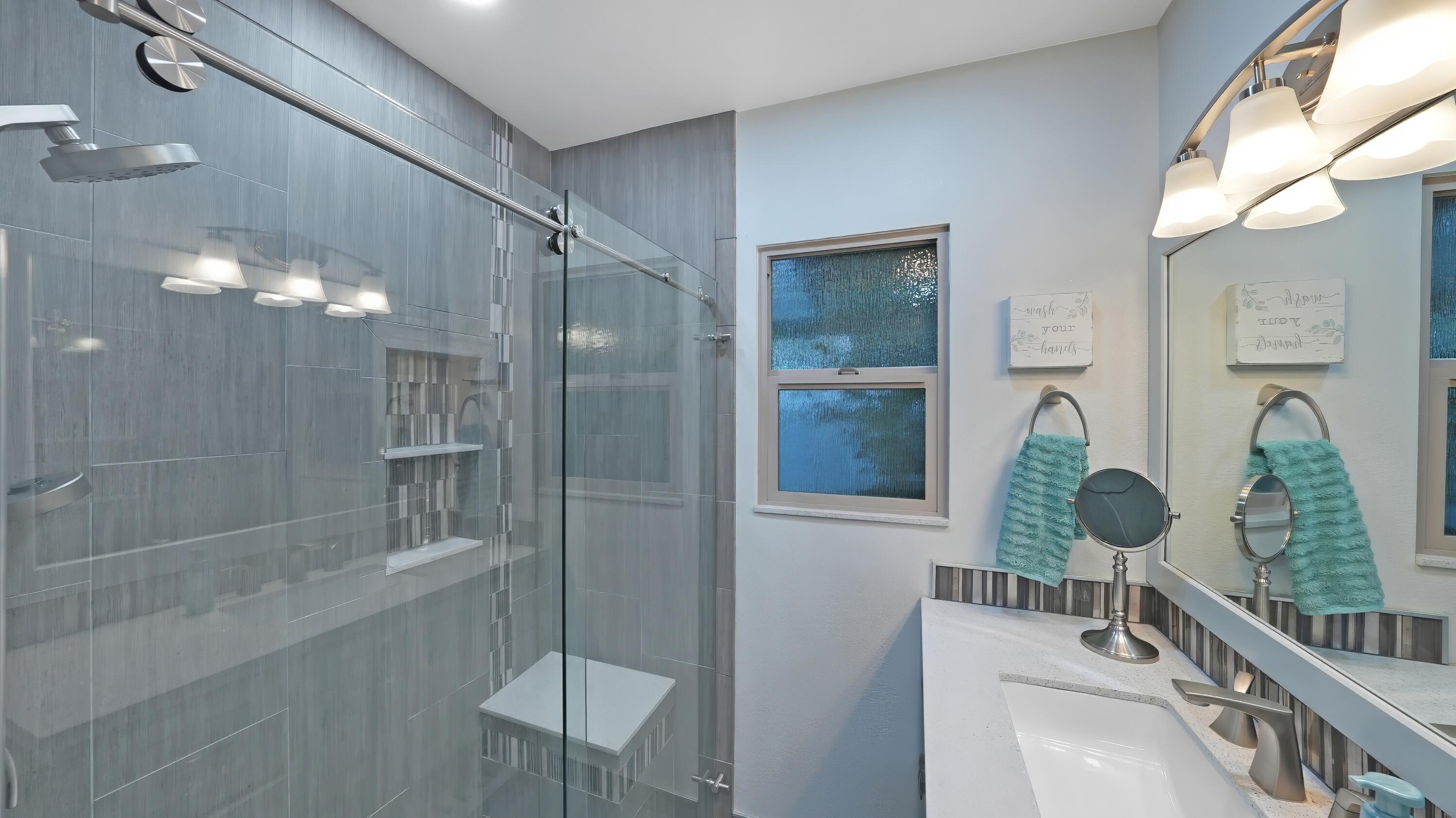 651 S Cornucopia Rd, Exeter, CA 93221