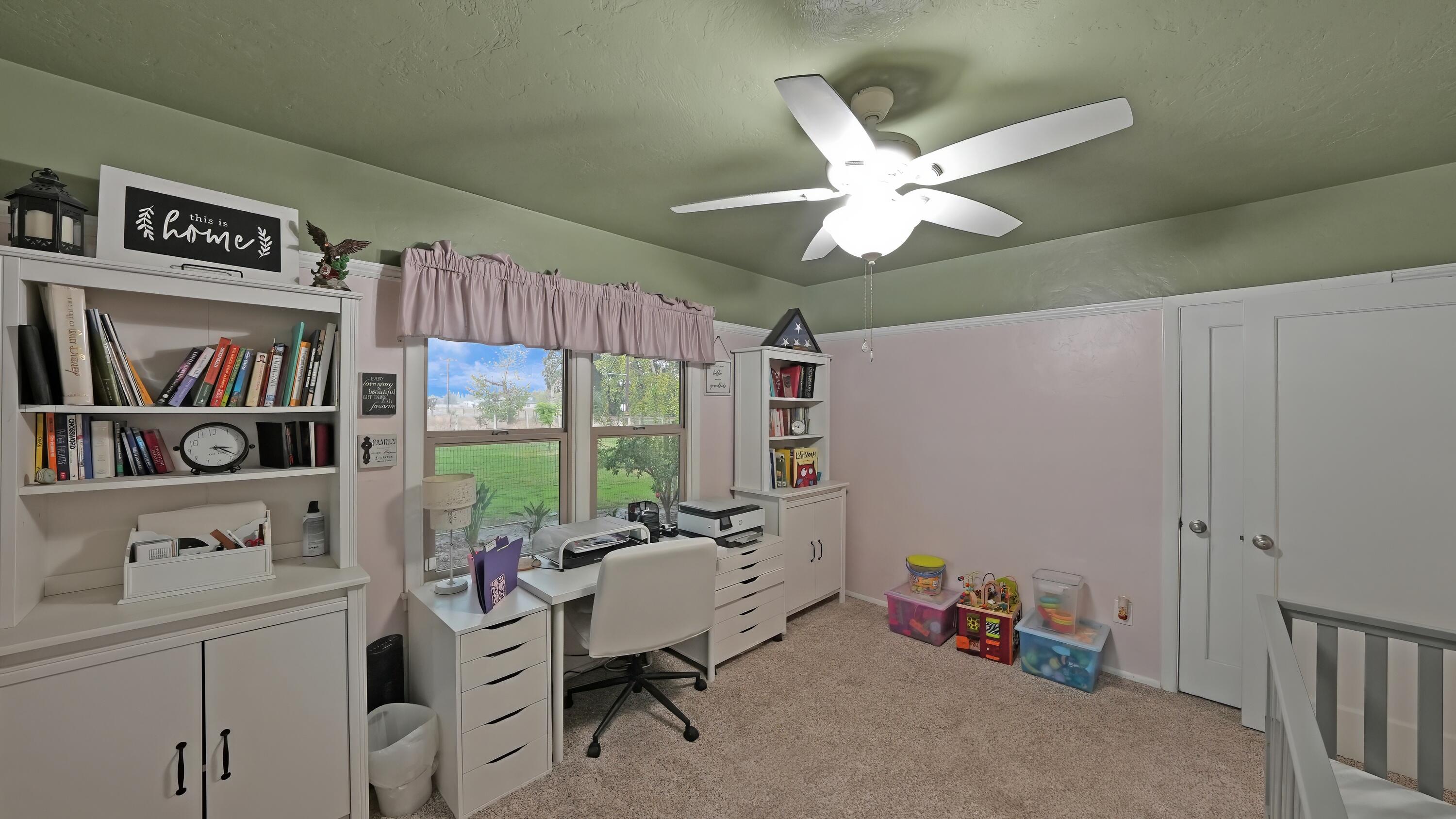 651 S Cornucopia Rd, Exeter, CA 93221