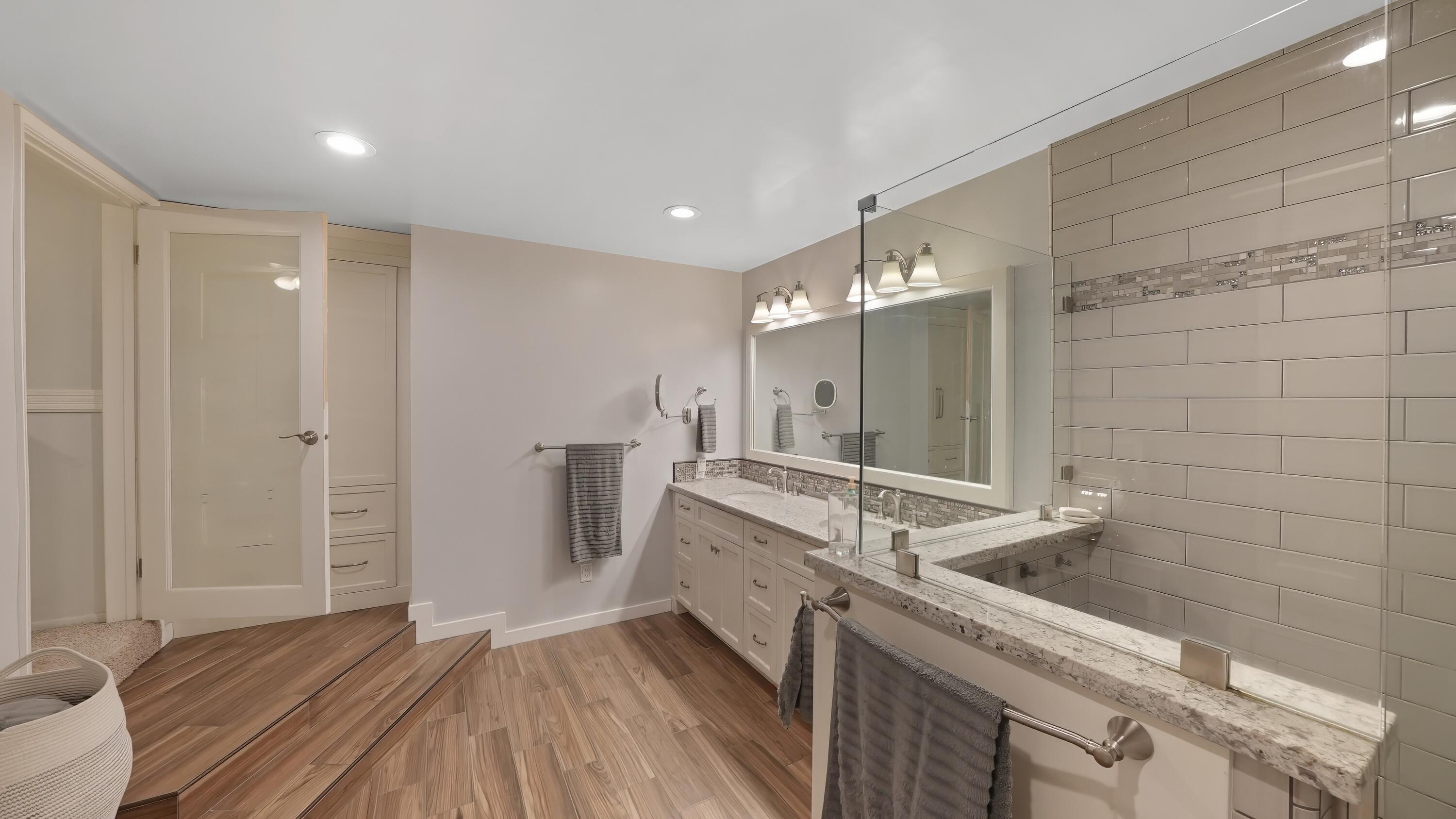 651 S Cornucopia Rd, Exeter, CA 93221