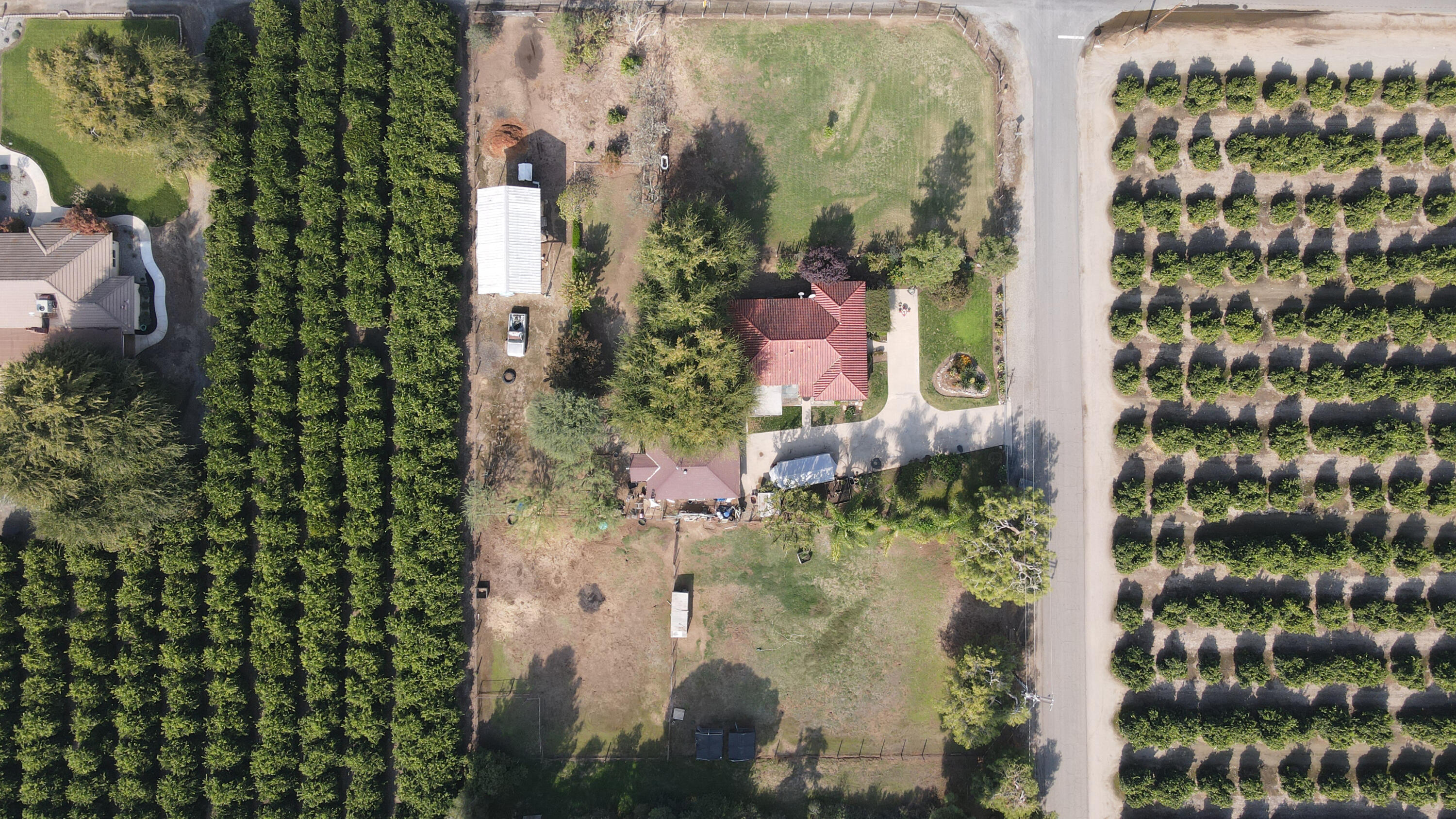 651 S Cornucopia Rd, Exeter, CA 93221