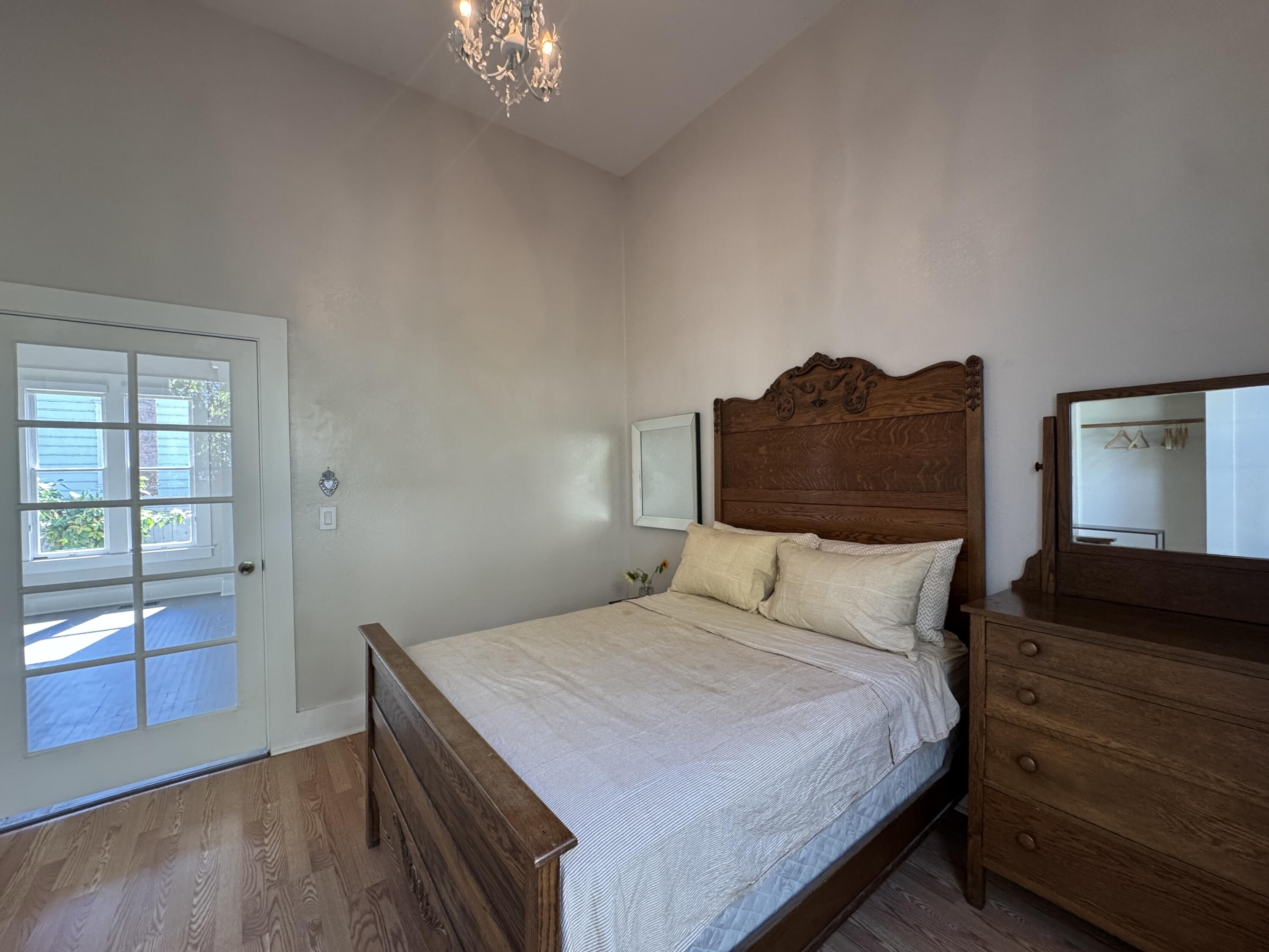 523 N Locust St, Visalia, CA 93291