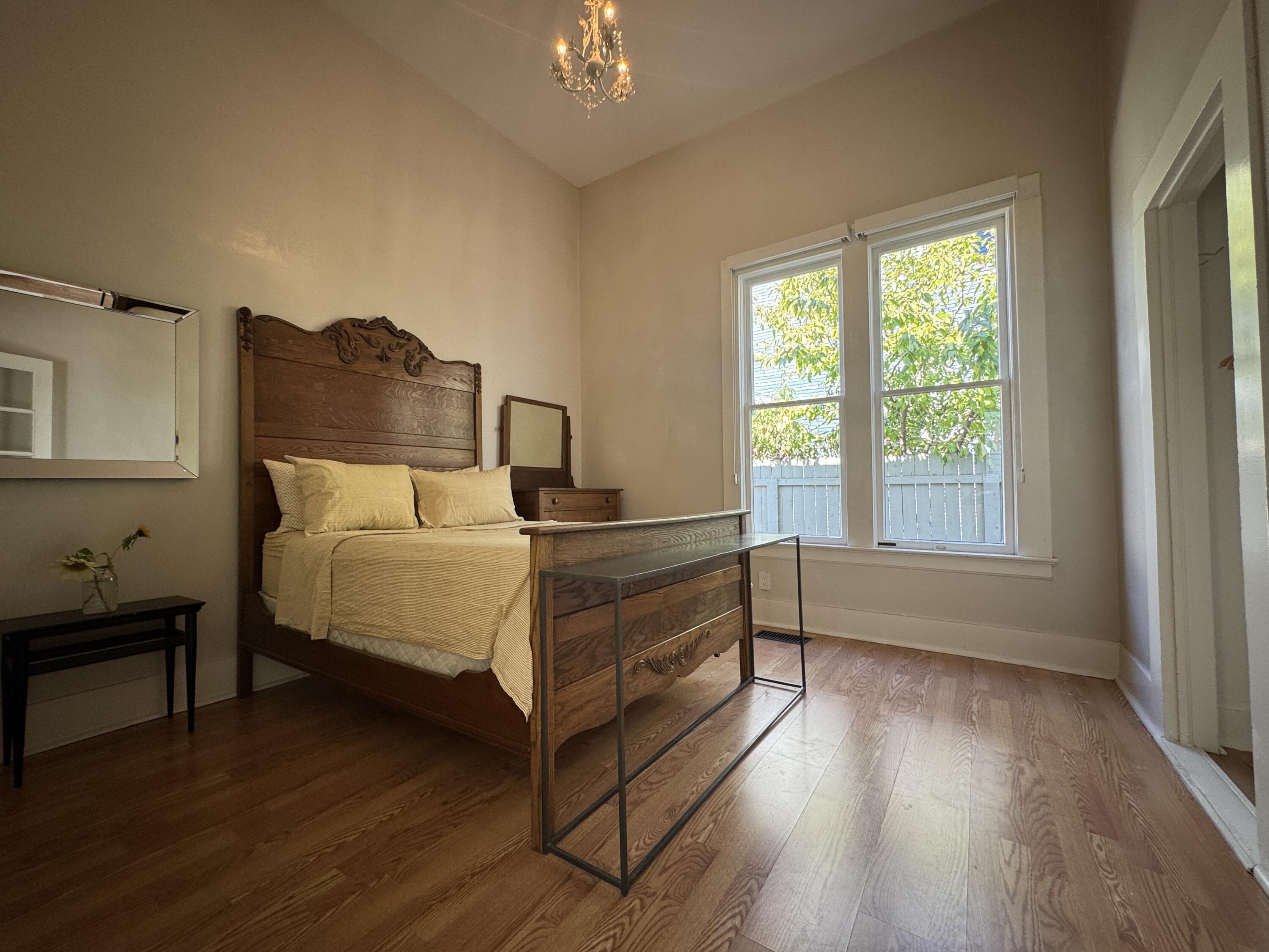 523 N Locust St, Visalia, CA 93291