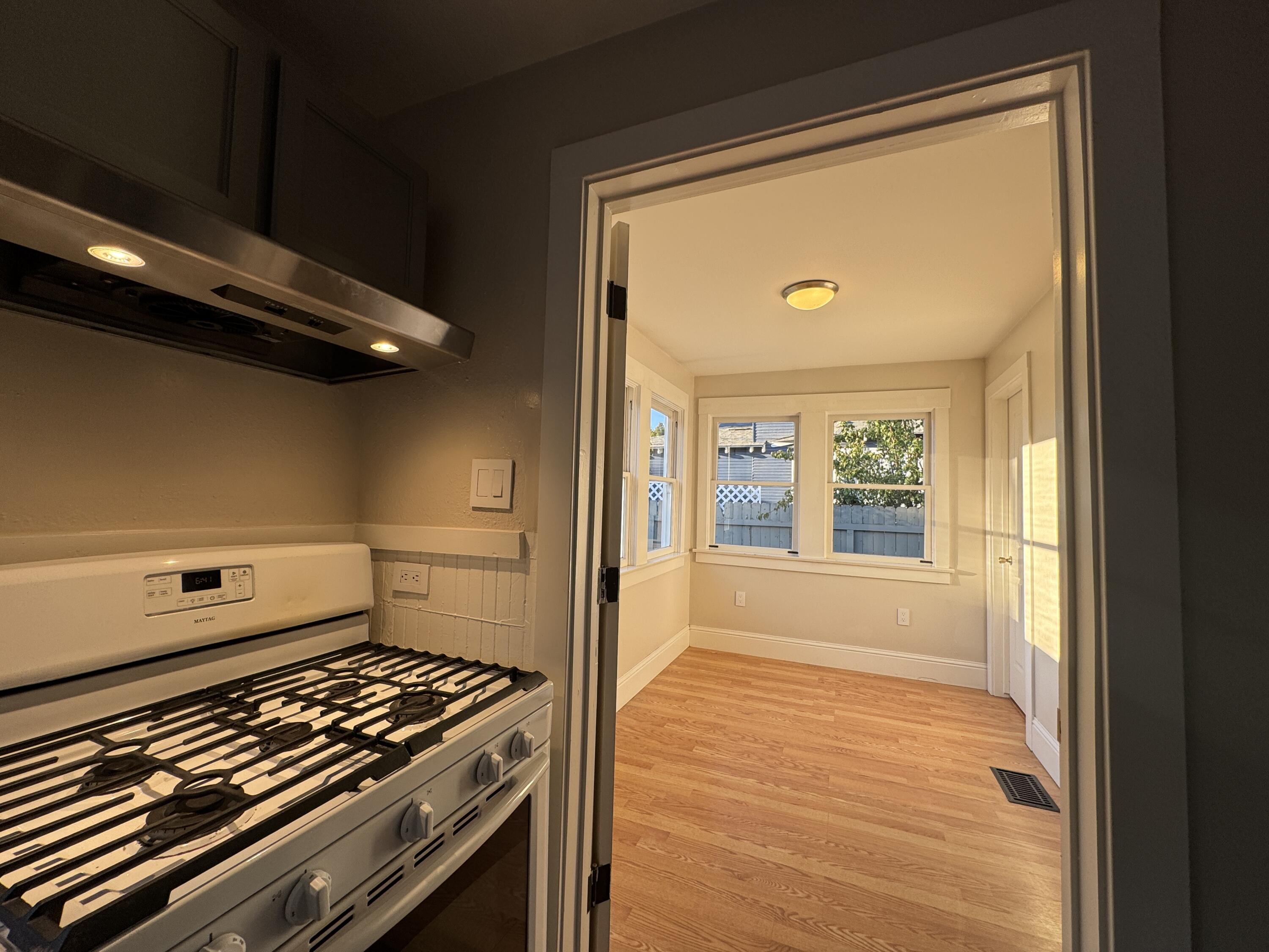 523 N Locust St, Visalia, CA 93291