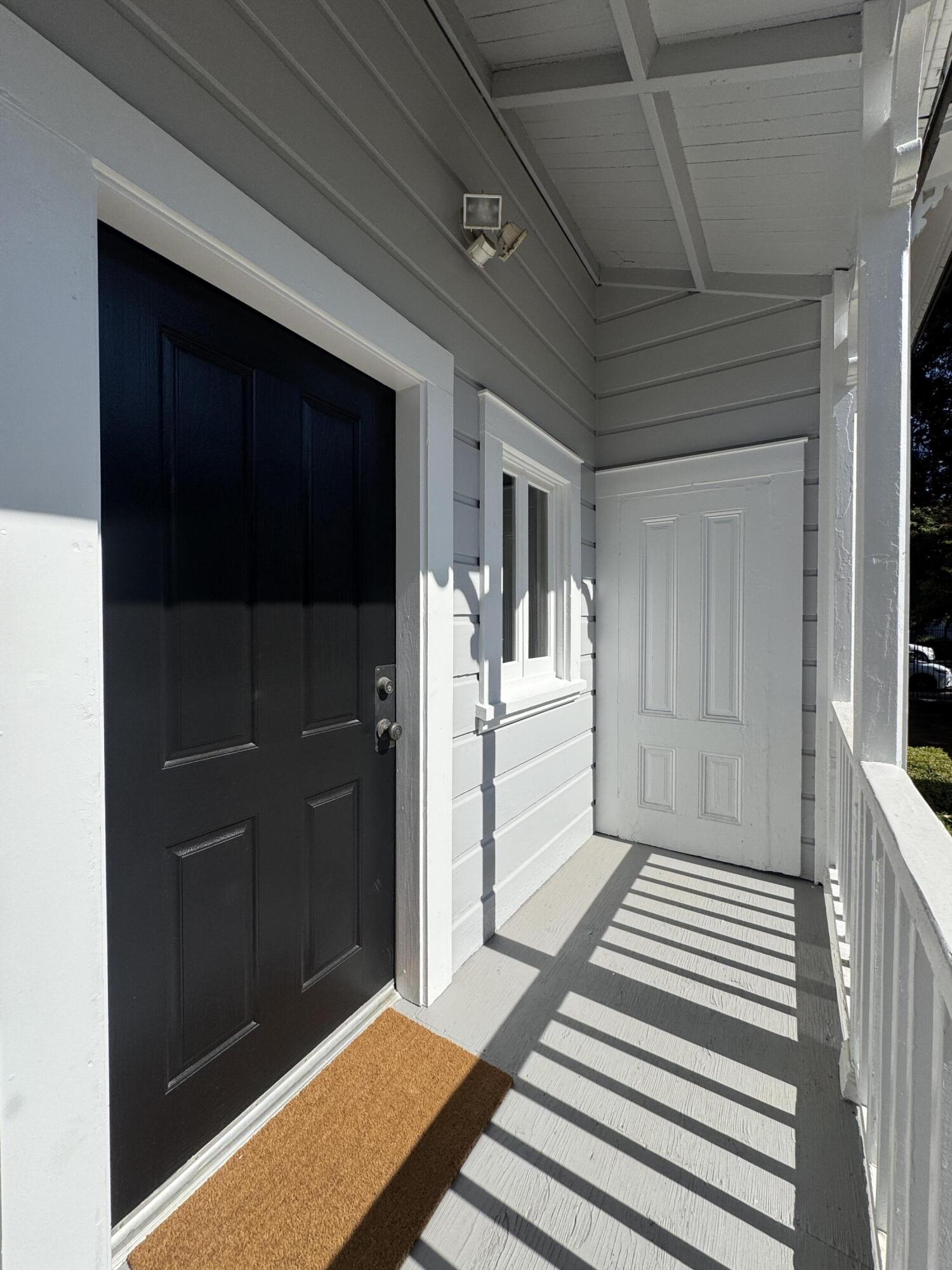 523 N Locust St, Visalia, CA 93291