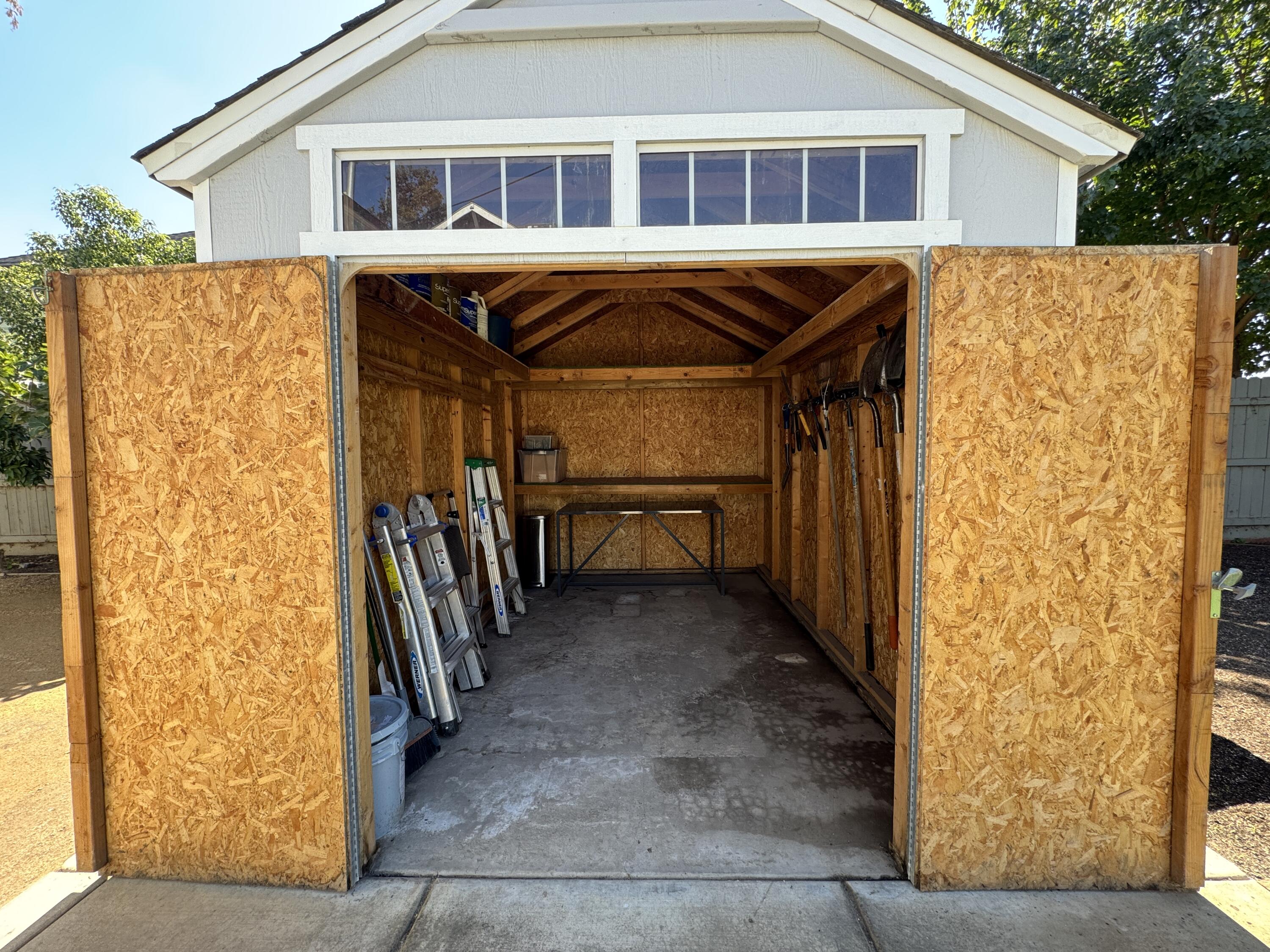 523 N Locust St, Visalia, CA 93291