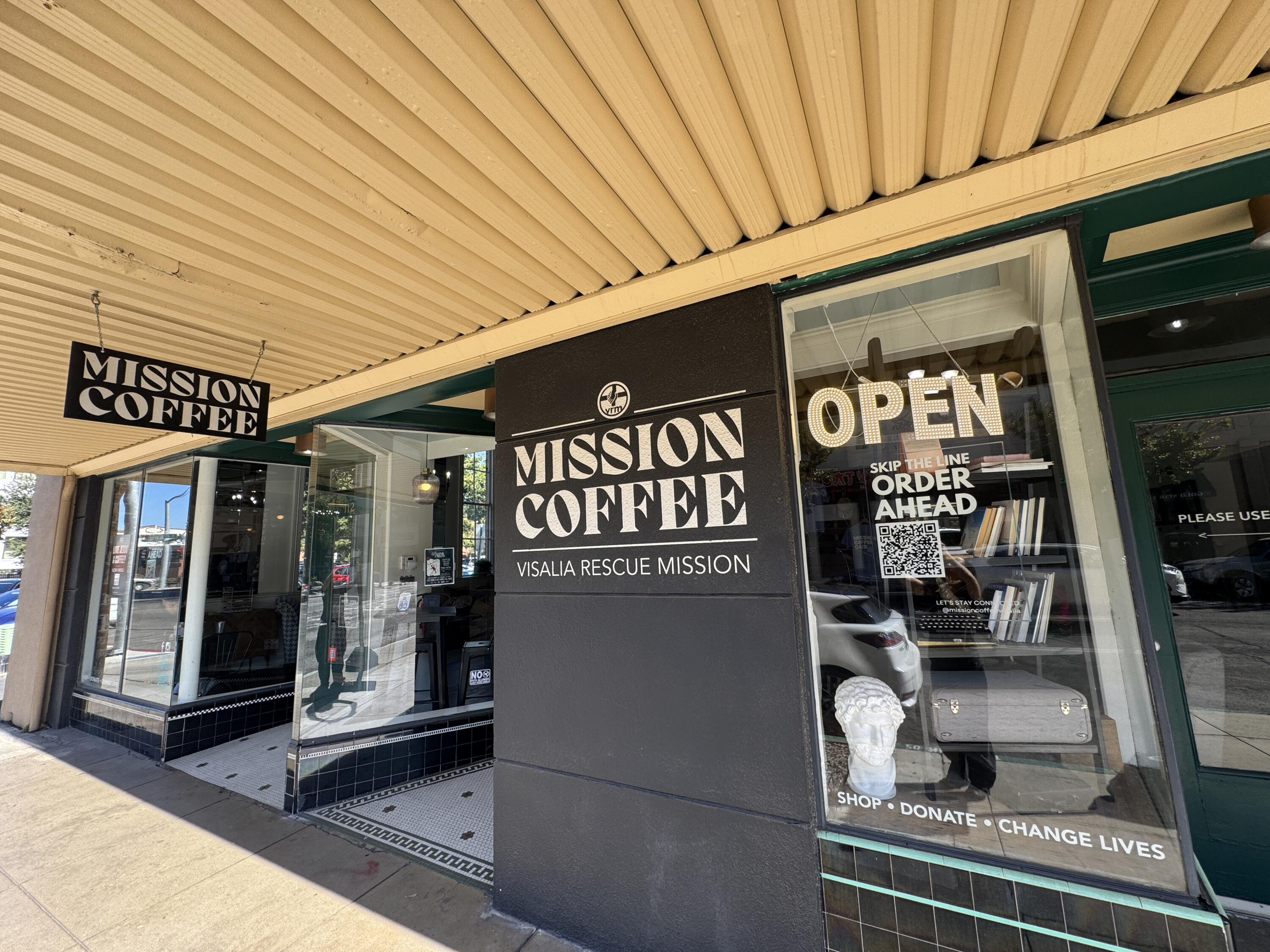 523 N Locust St, Visalia, CA 93291