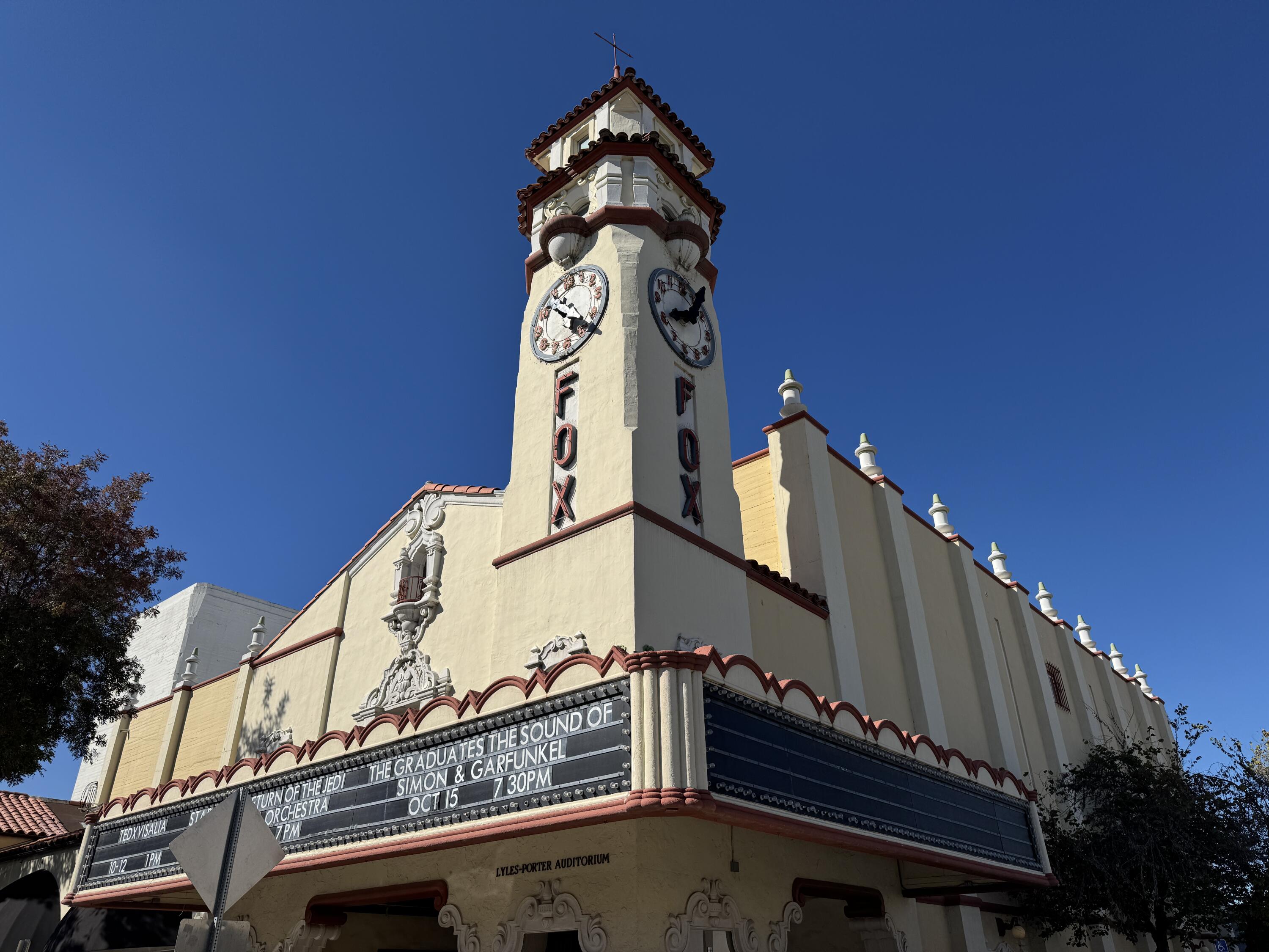 523 N Locust St, Visalia, CA 93291