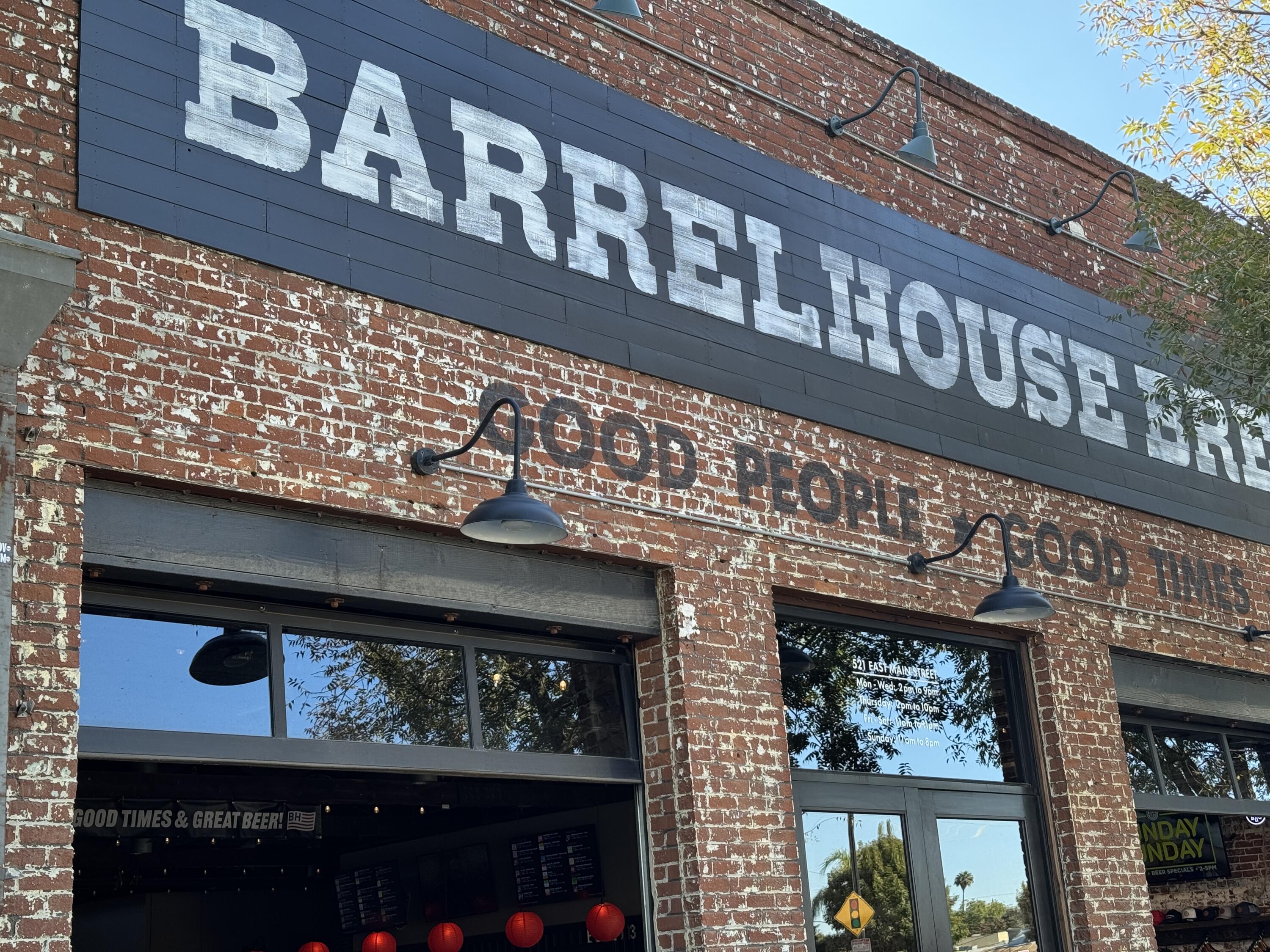 523 N Locust St, Visalia, CA 93291