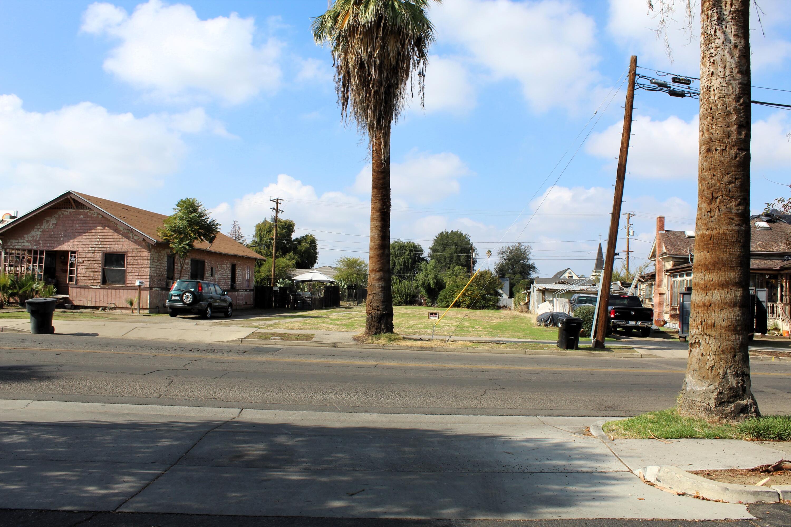 431 N Sunnyside St, Porterville, CA 93257