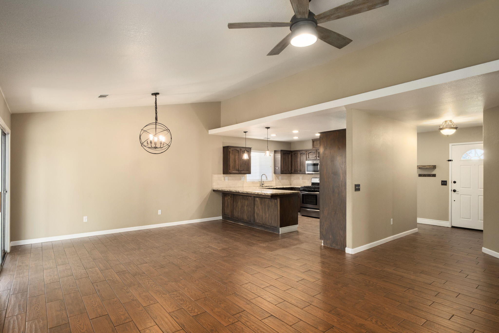 1757 Ave B, Kingsburg, CA 93631