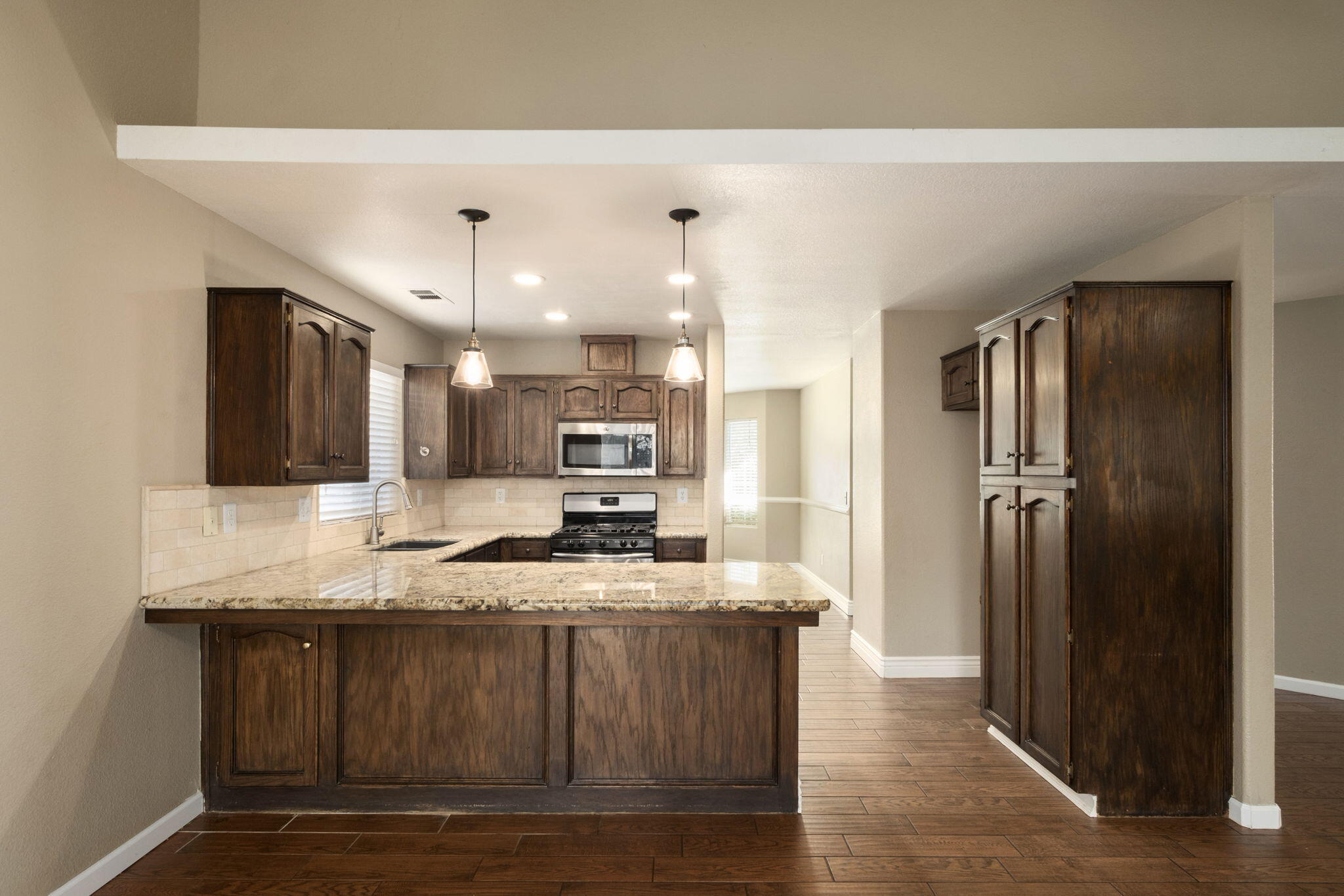 1757 Ave B, Kingsburg, CA 93631