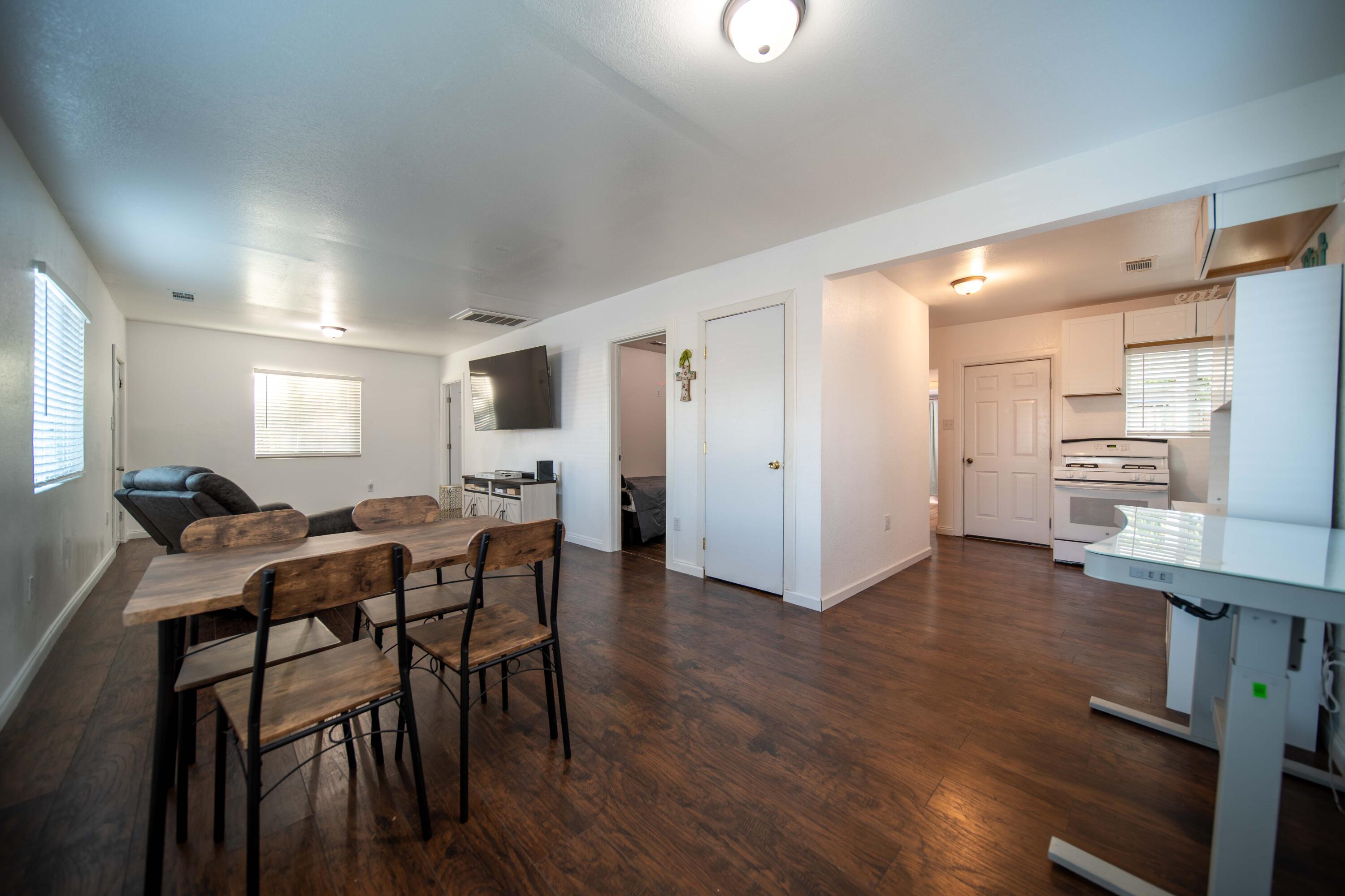 179 N Acacia St, Woodlake, CA 93286