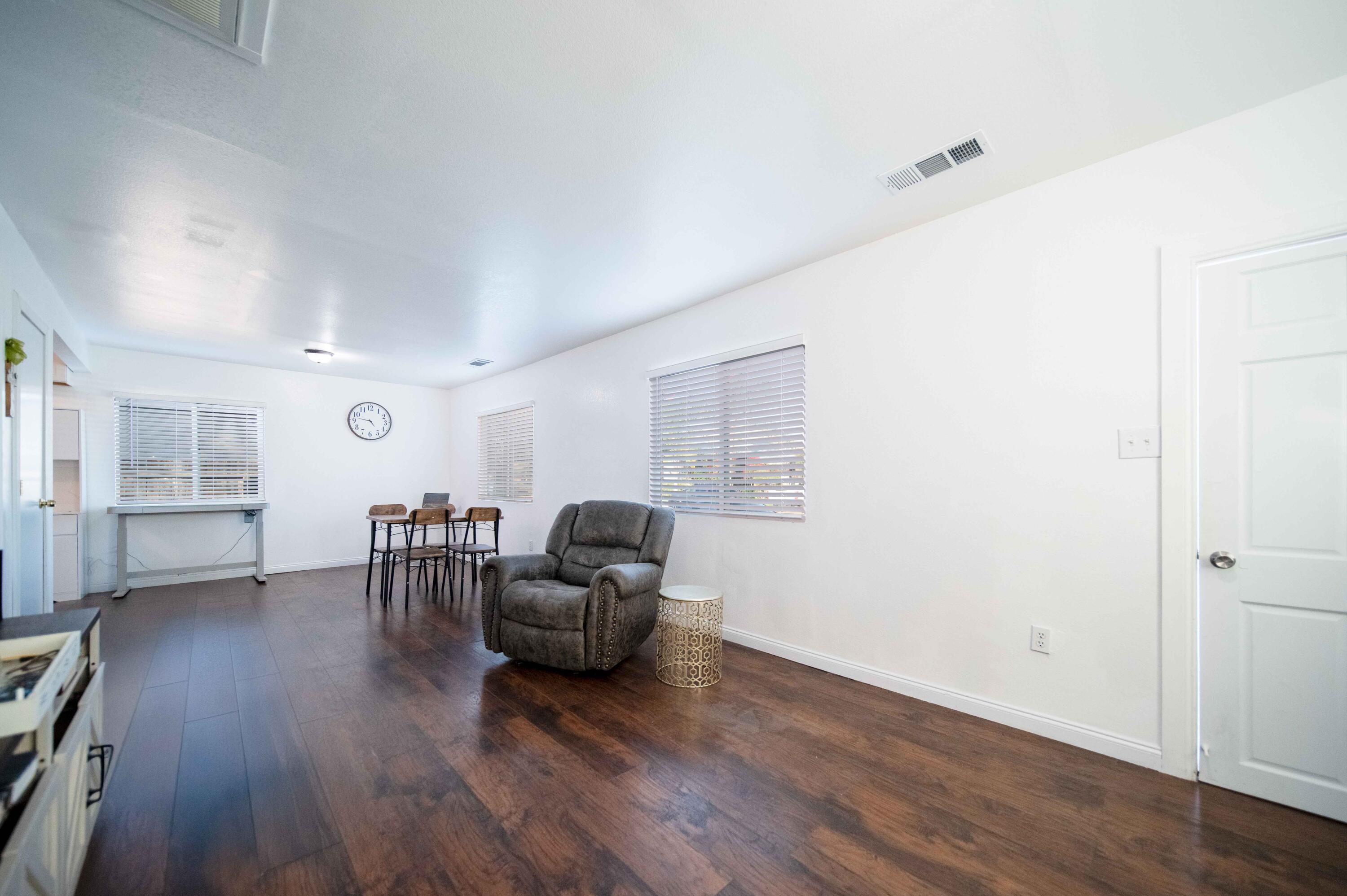 179 N Acacia St, Woodlake, CA 93286