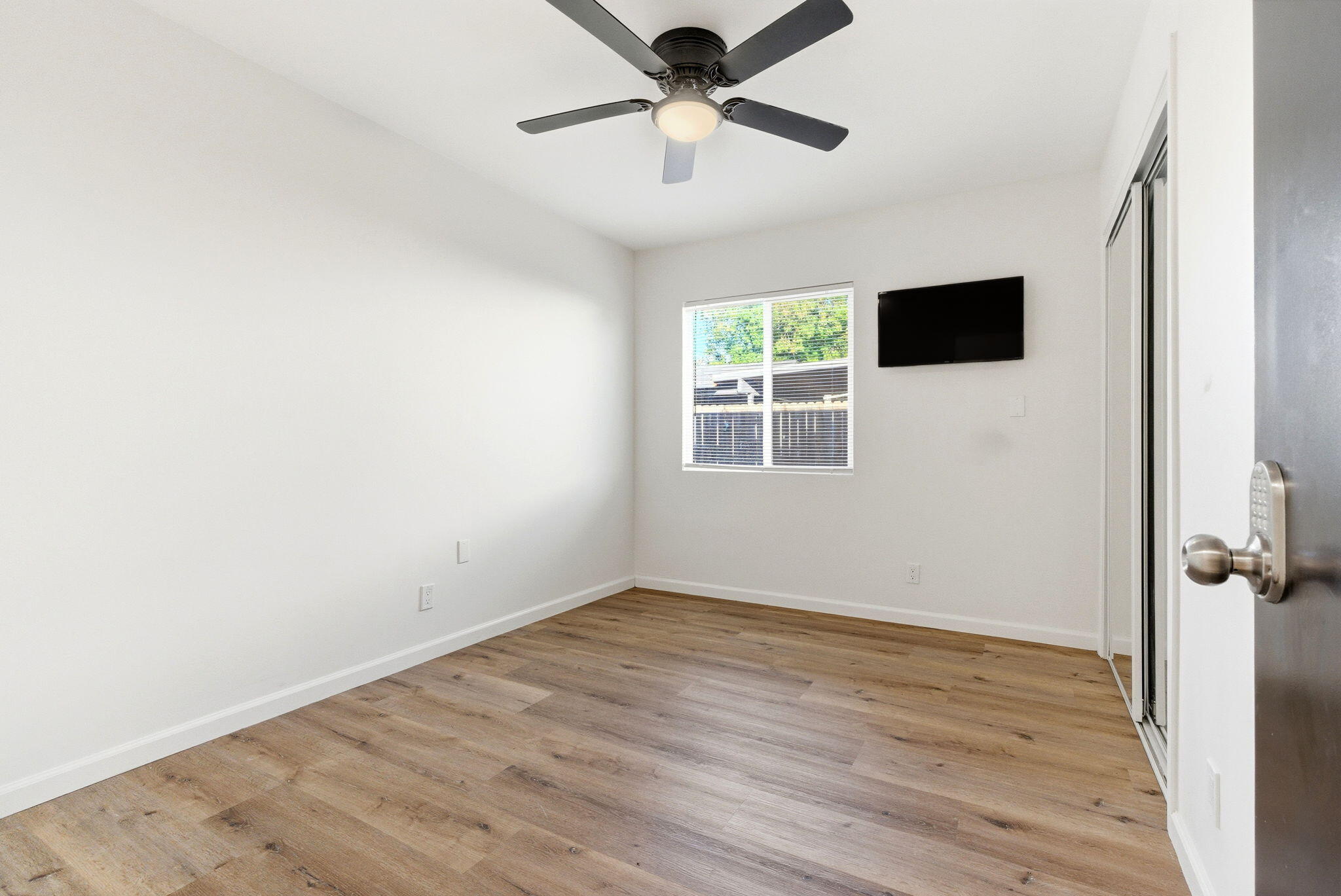 1326 Patterson Ave, Corcoran, CA 93212