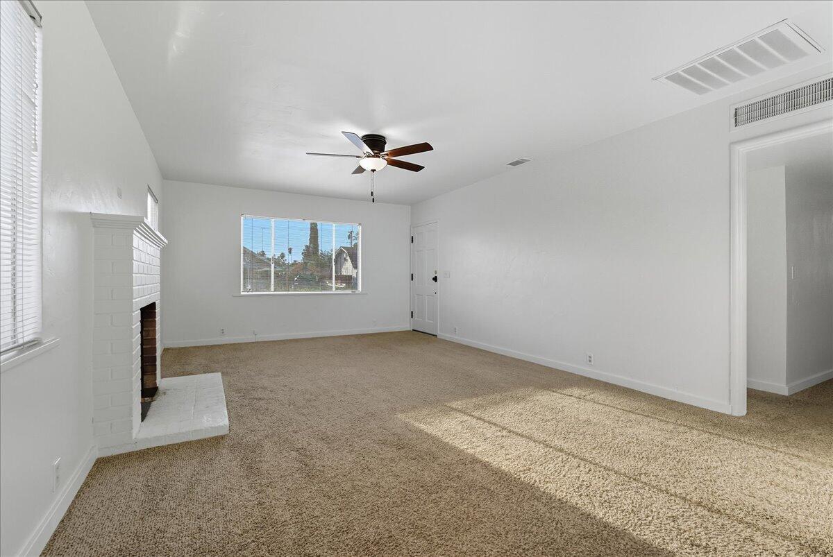 407 Channing Way, Exeter, CA 93221