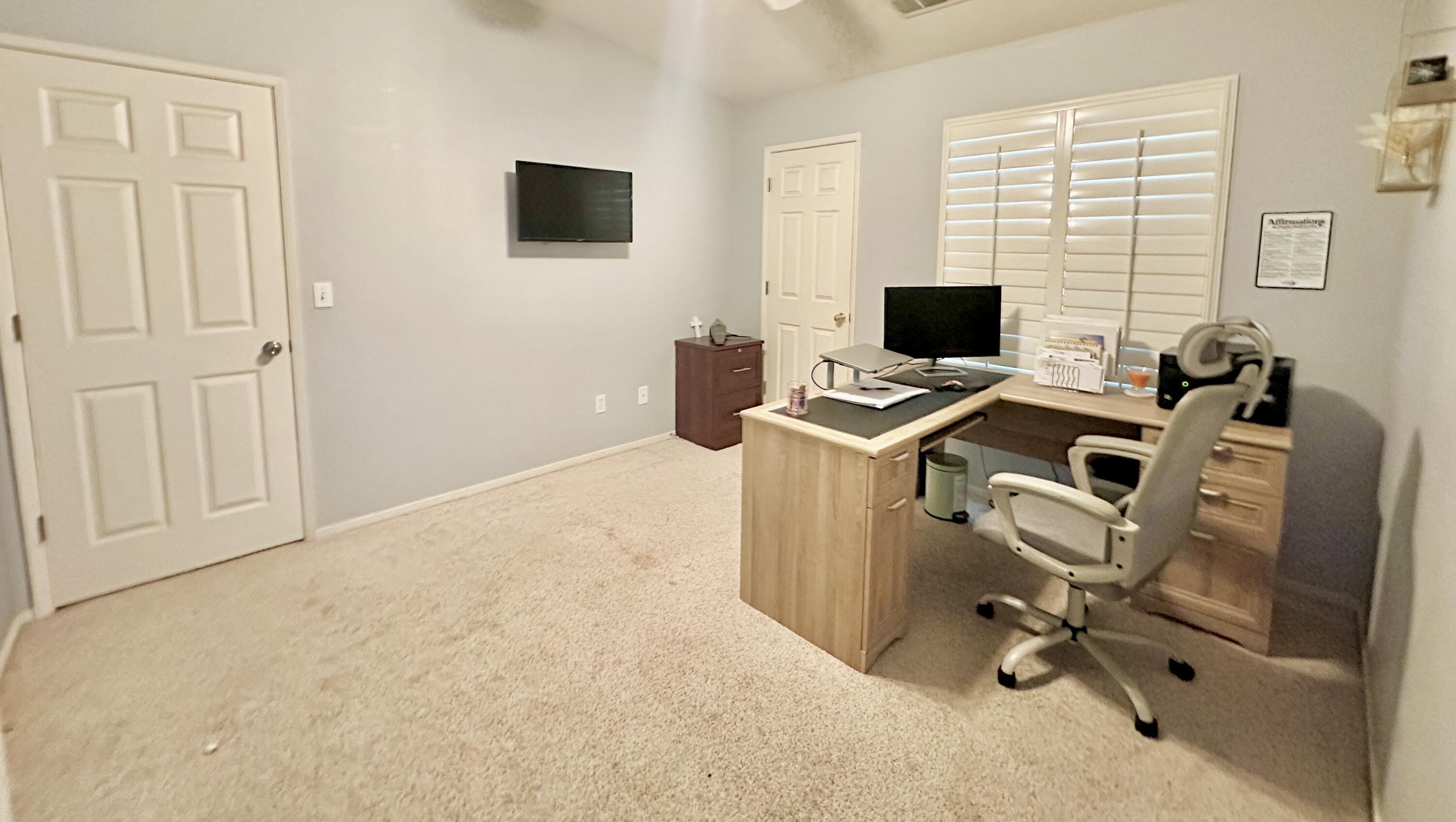 1761 N Wilson Pl, Porterville, CA 93257