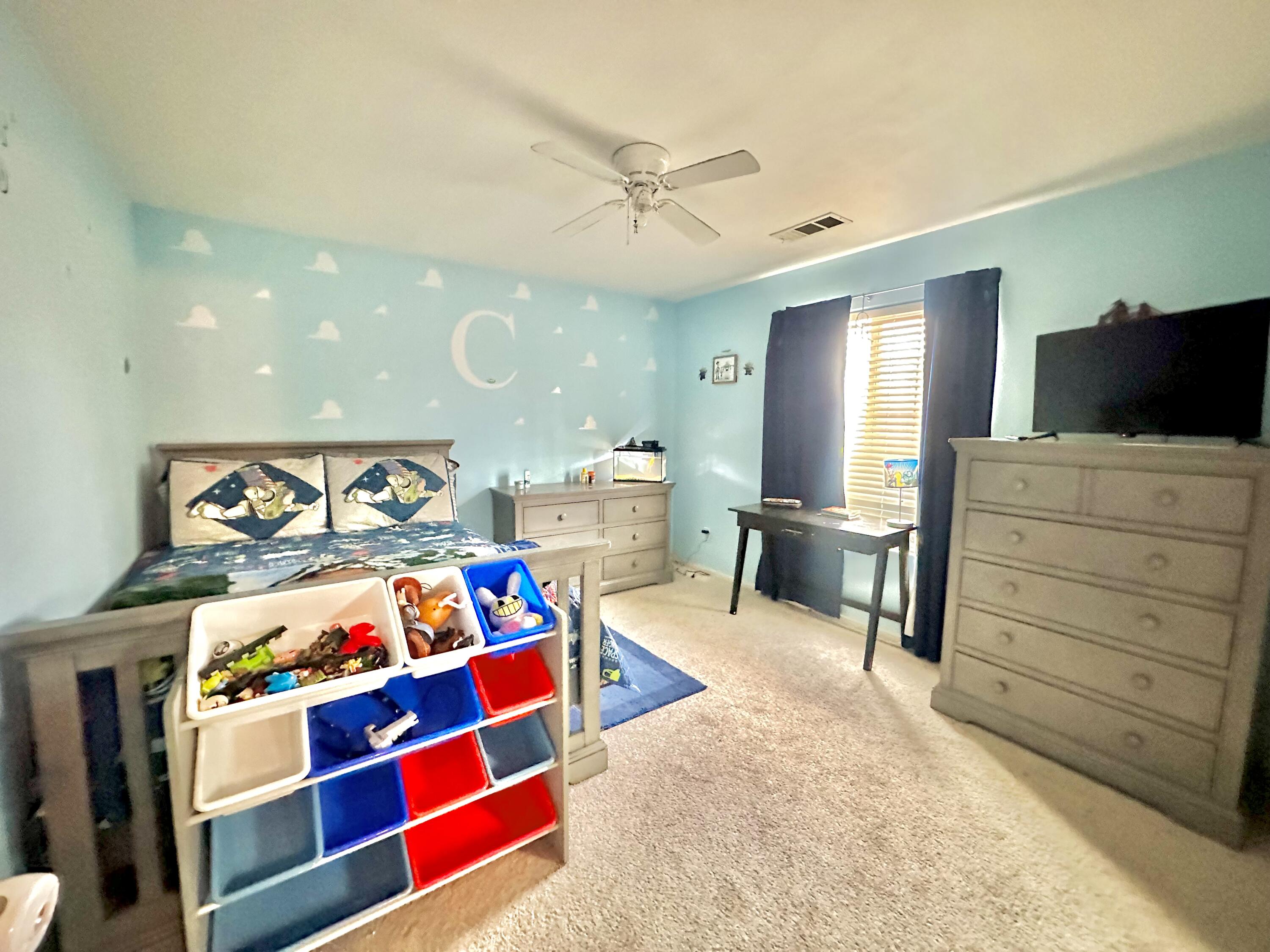 1761 N Wilson Pl, Porterville, CA 93257