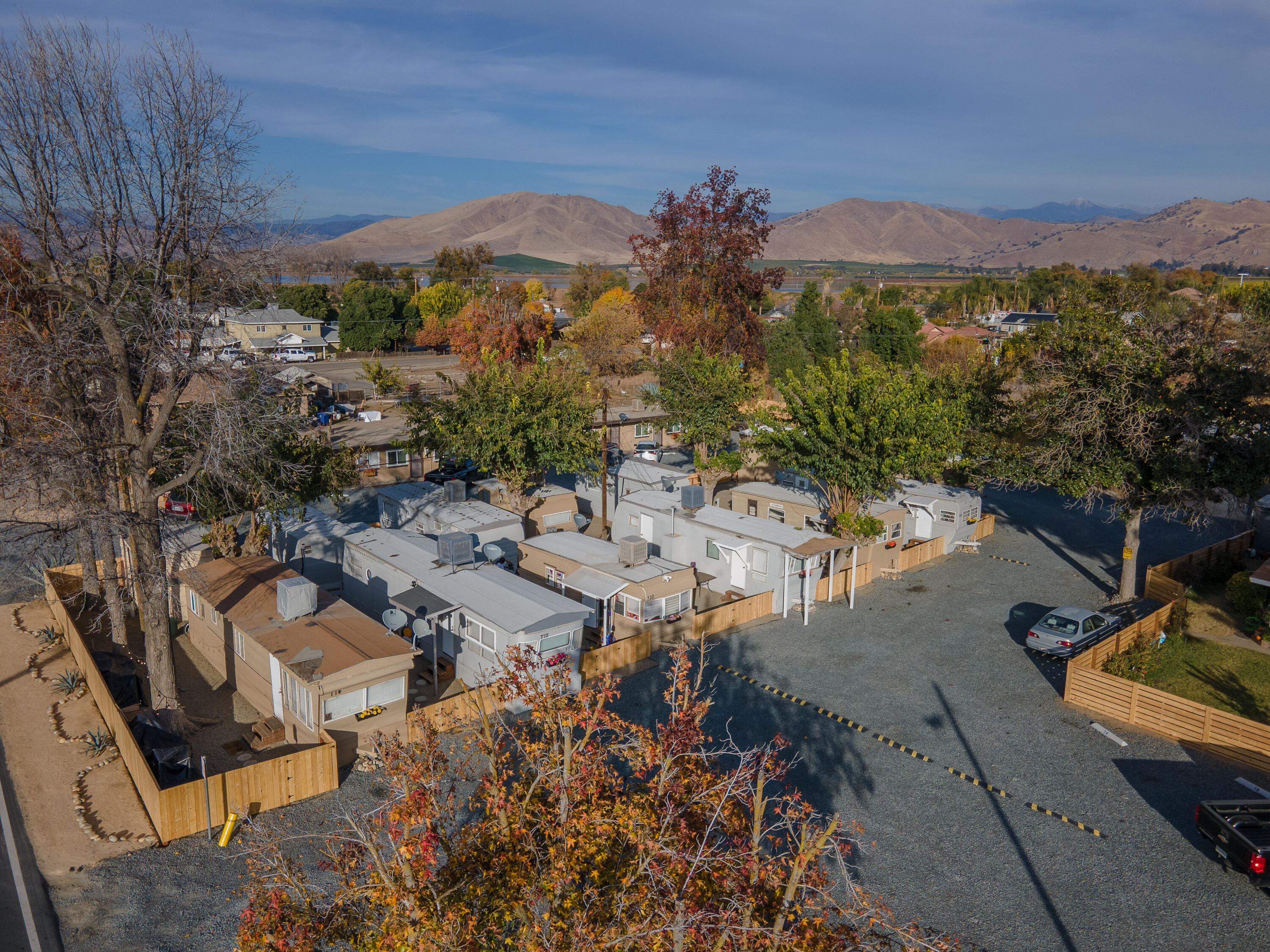 858 S S Valencia Blvd, Woodlake, CA 93286