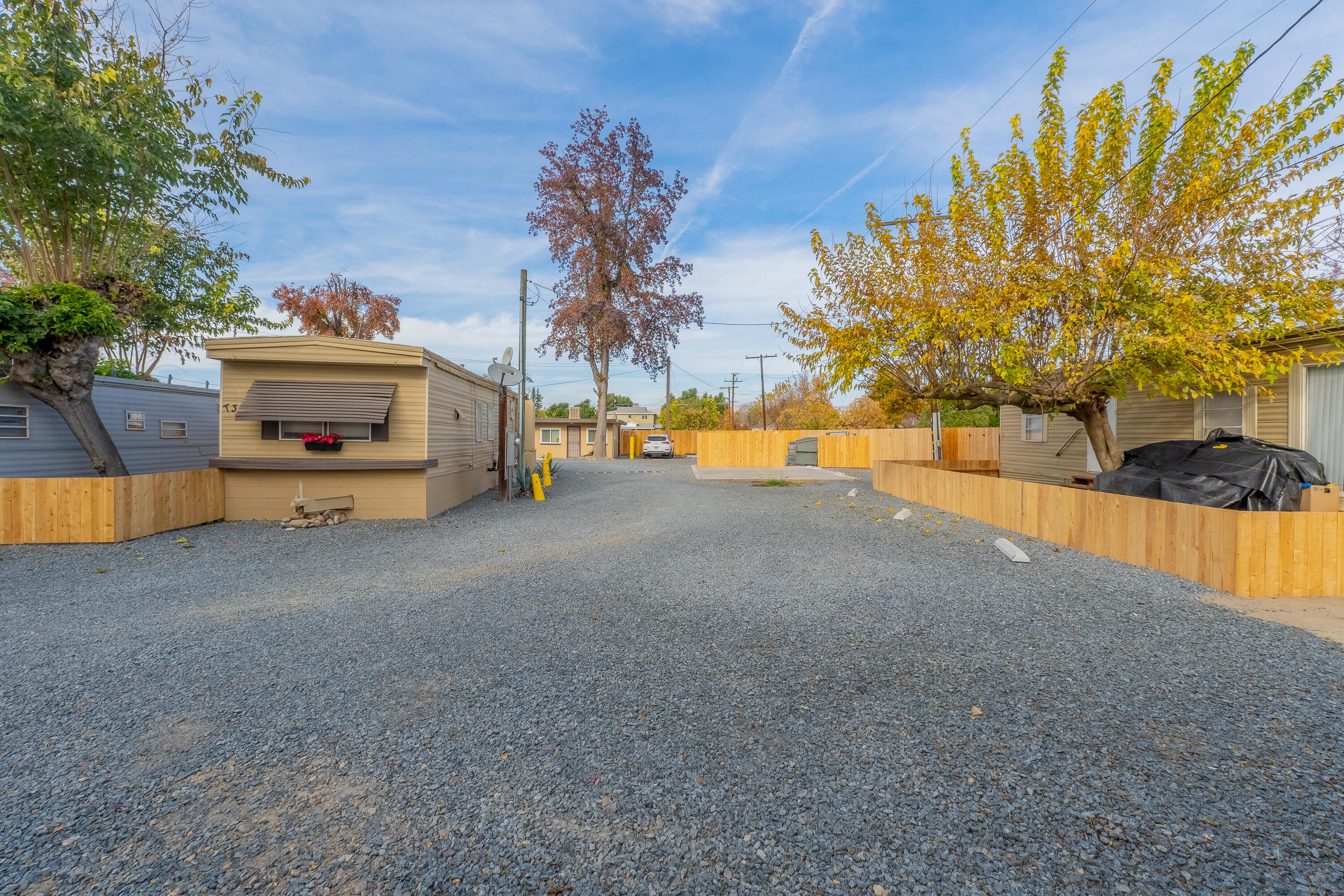 858 S S Valencia Blvd, Woodlake, CA 93286