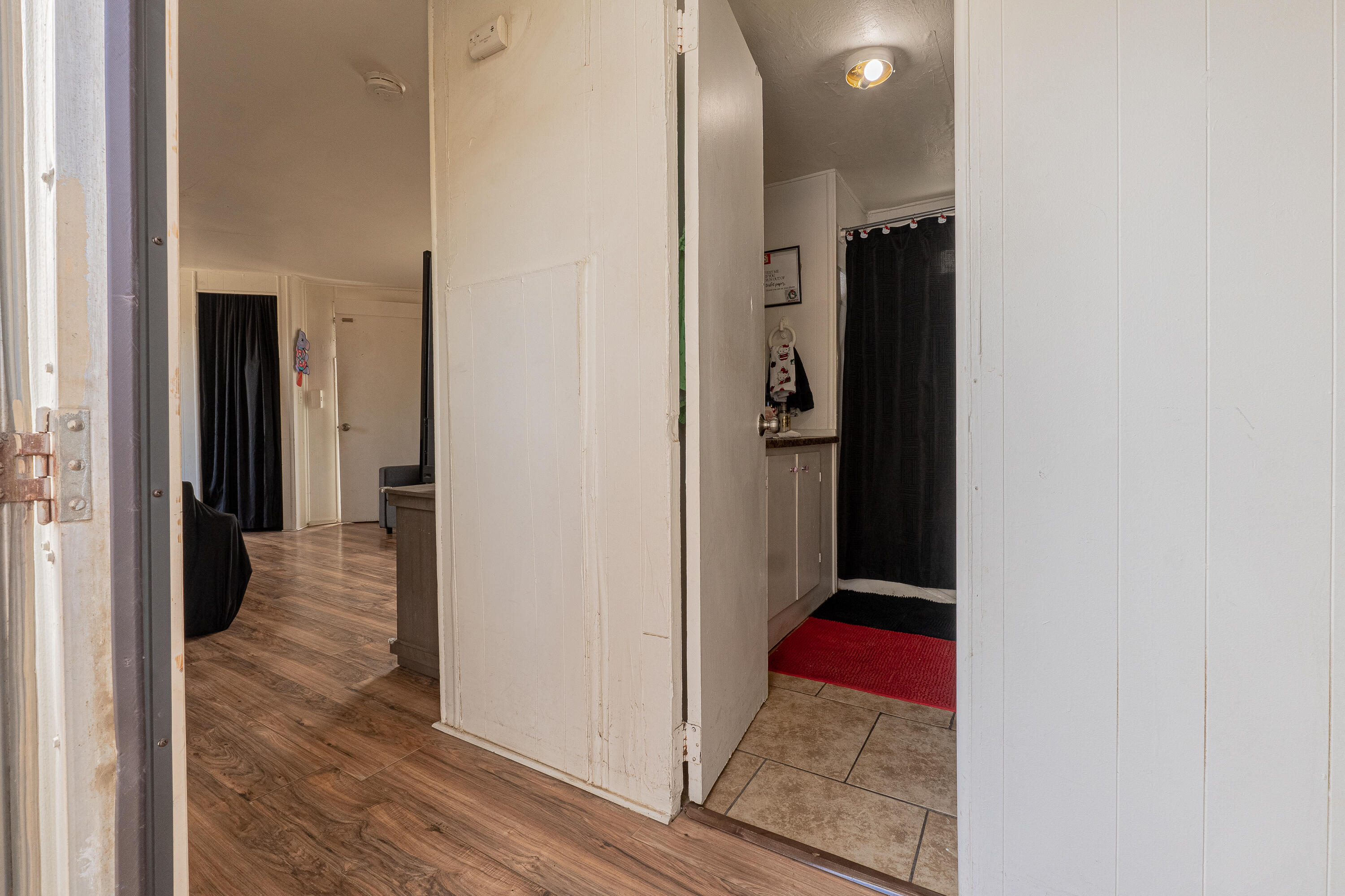 858 S S Valencia Blvd, Woodlake, CA 93286