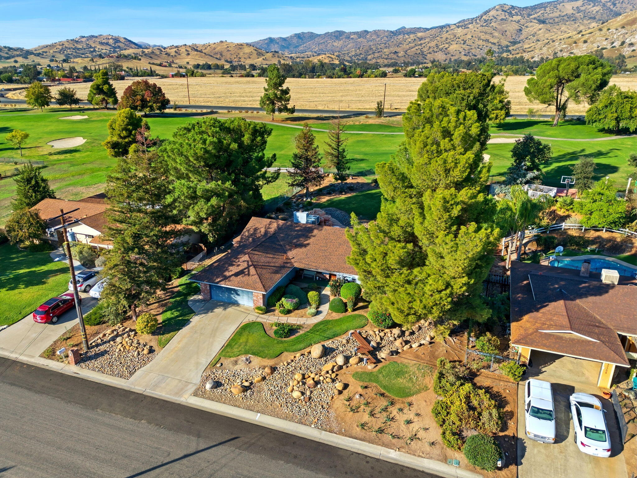 32194 River Island Dr, Springville, CA 93265