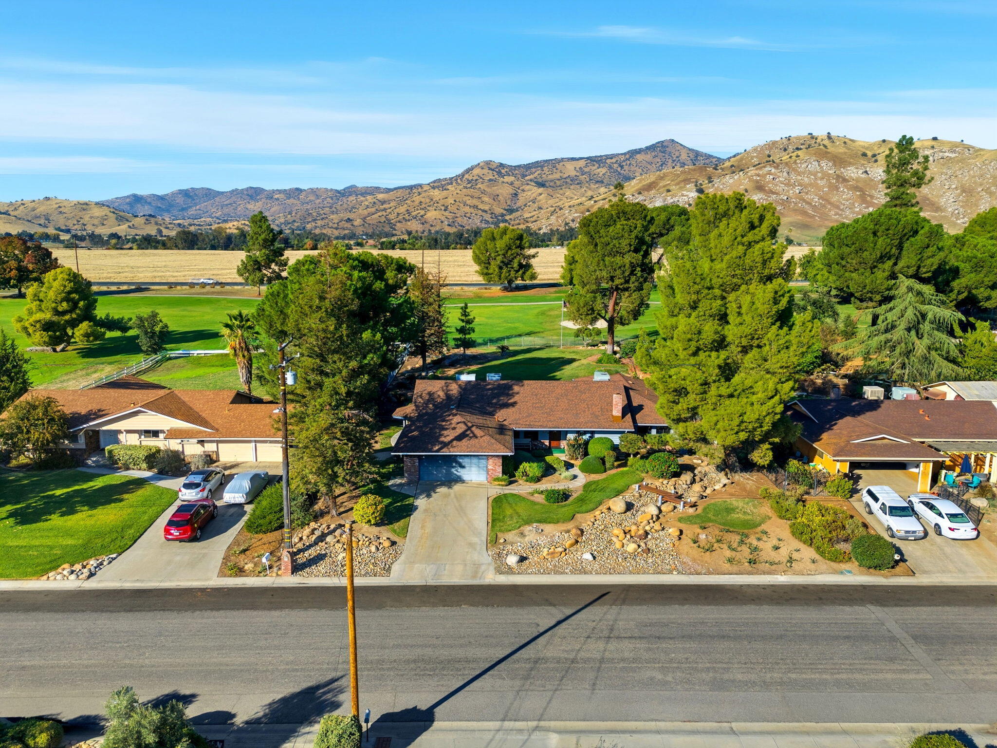 32194 River Island Dr, Springville, CA 93265