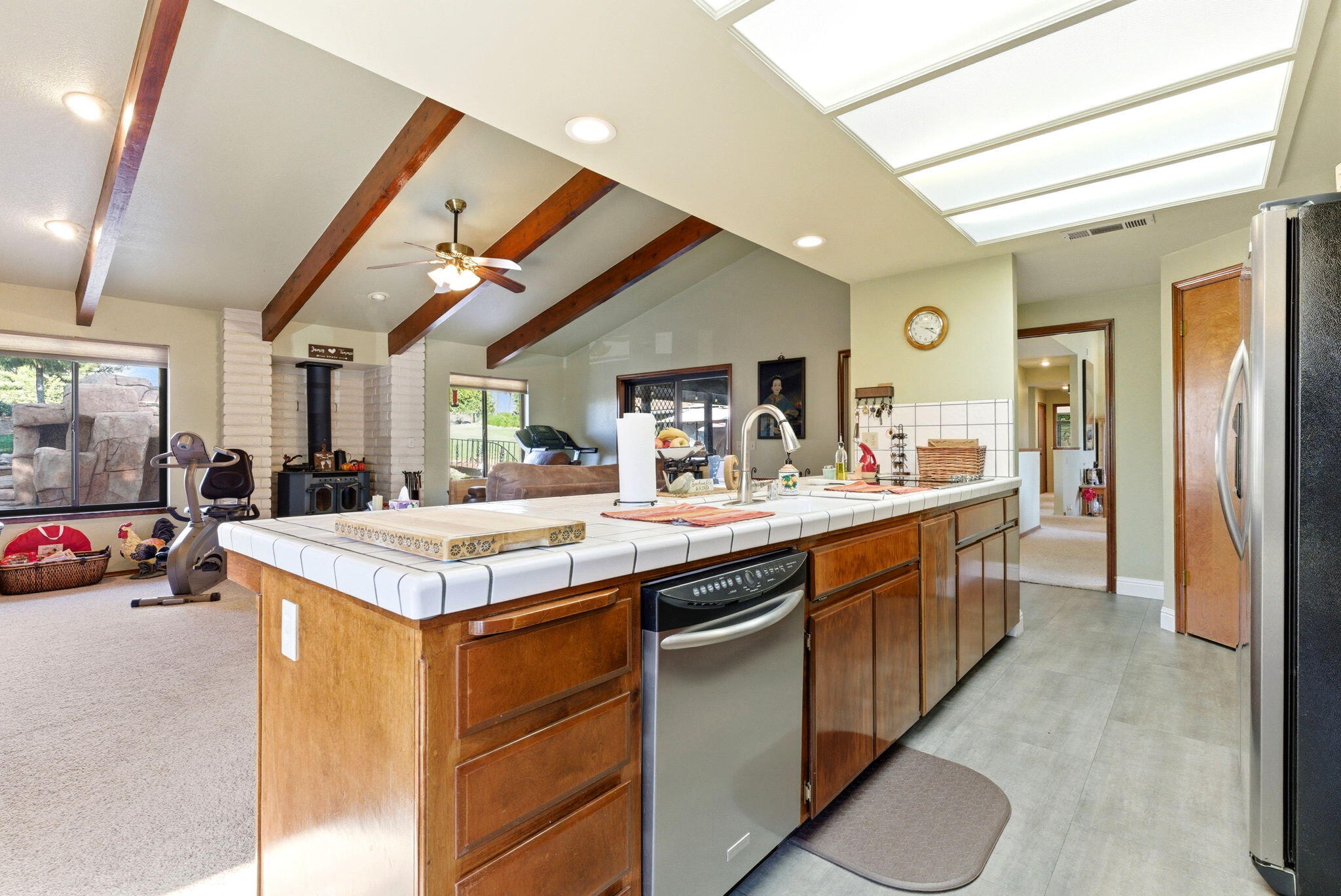 32194 River Island Dr, Springville, CA 93265