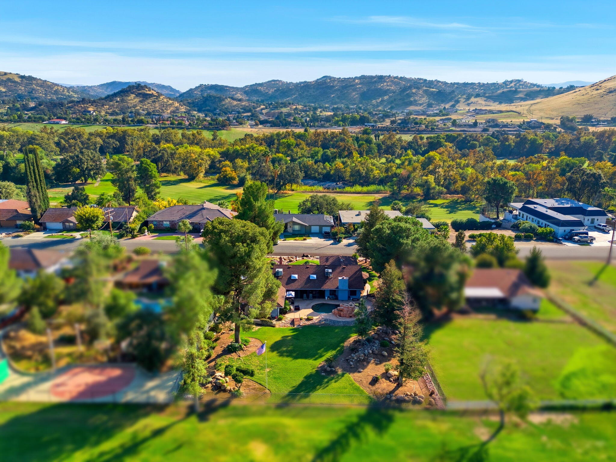 32194 River Island Dr, Springville, CA 93265