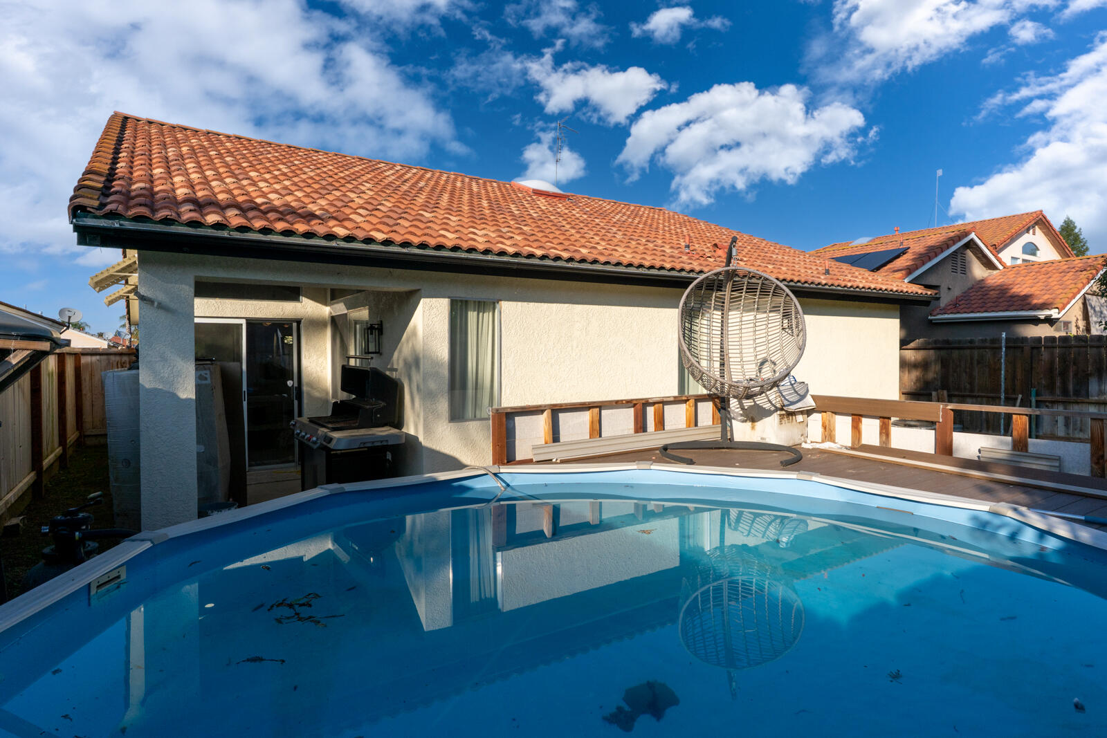 4239 W Cambridge Ave, Fresno, CA 93722