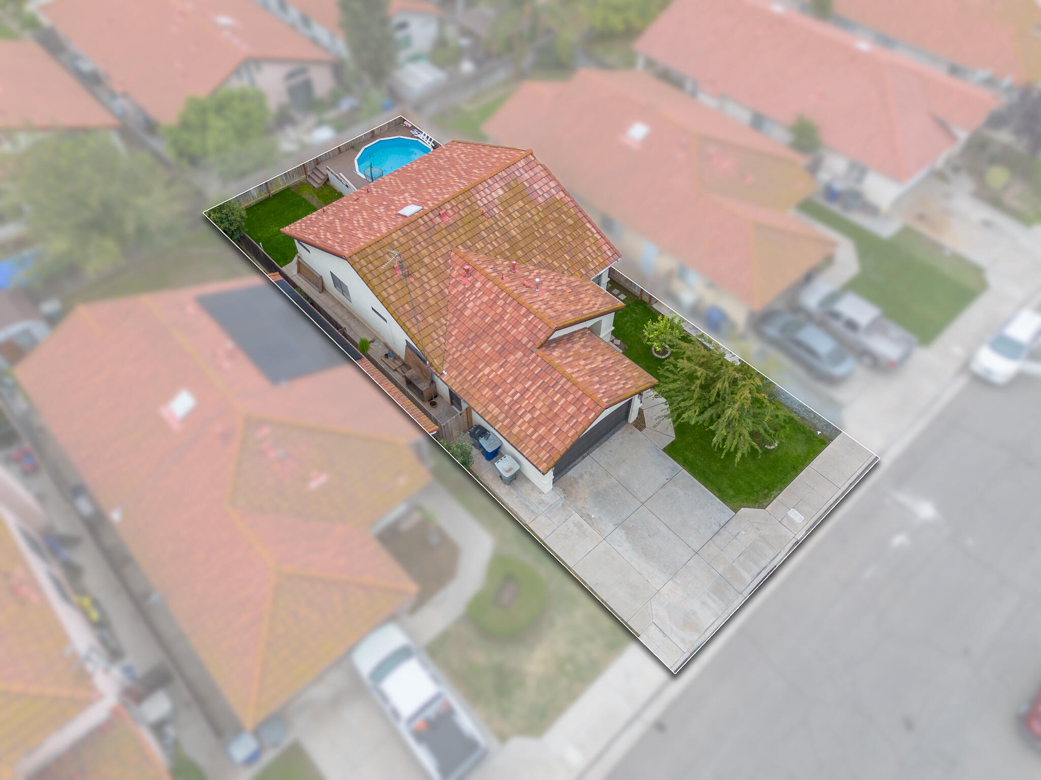 4239 W Cambridge Ave, Fresno, CA 93722