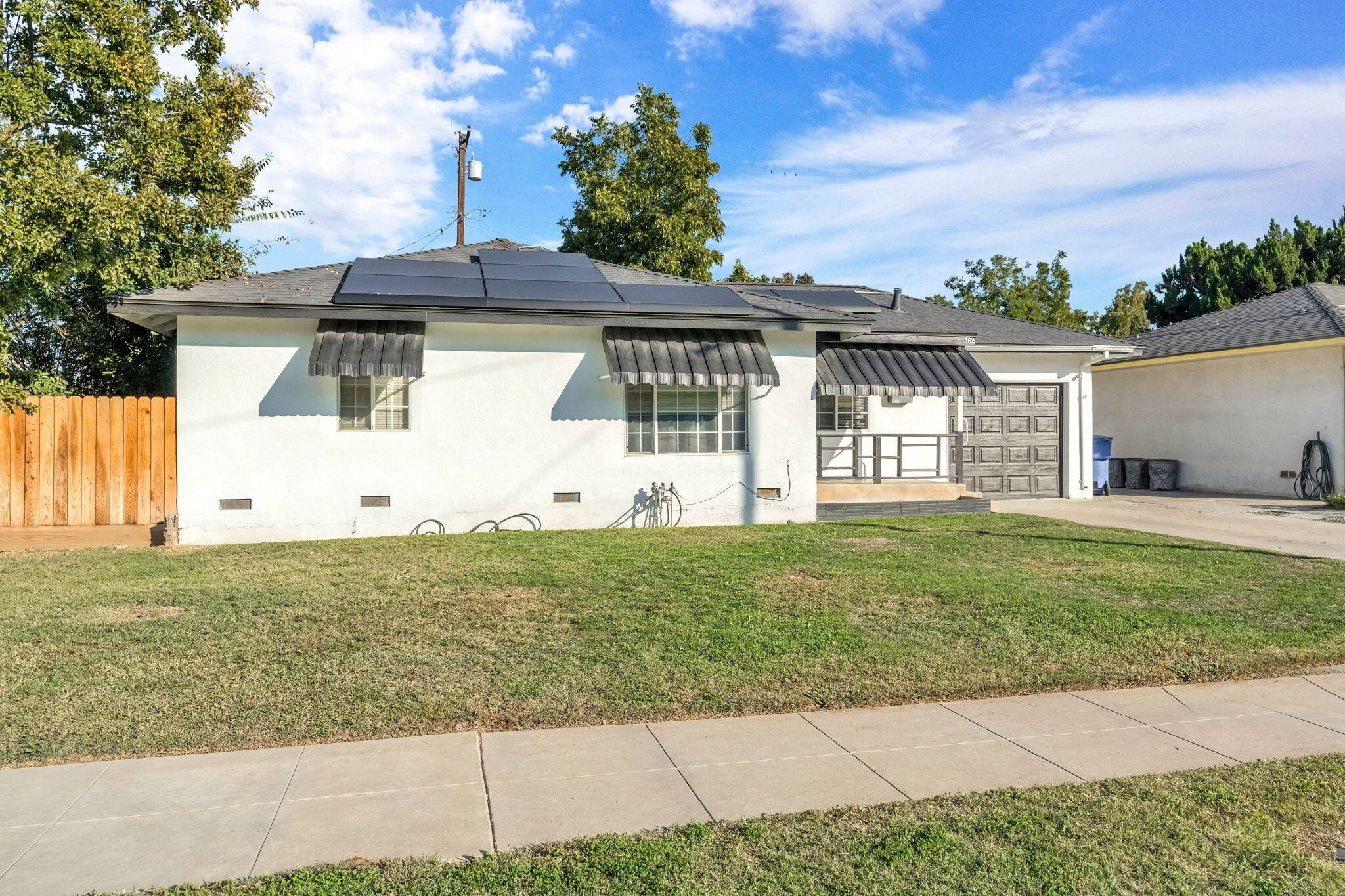 1562 N Fay Ave, Fresno, CA 93728