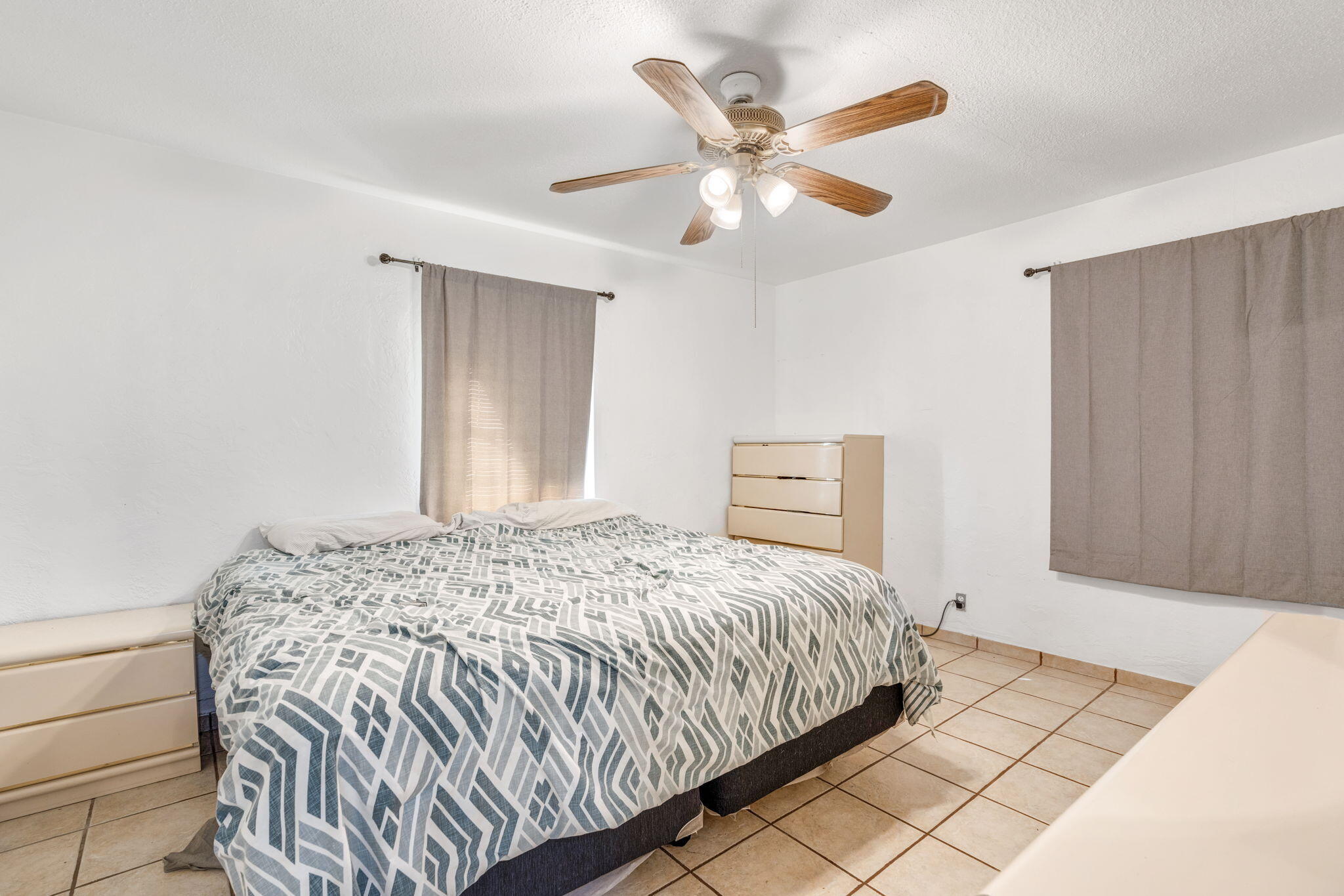 1562 N Fay Ave, Fresno, CA 93728