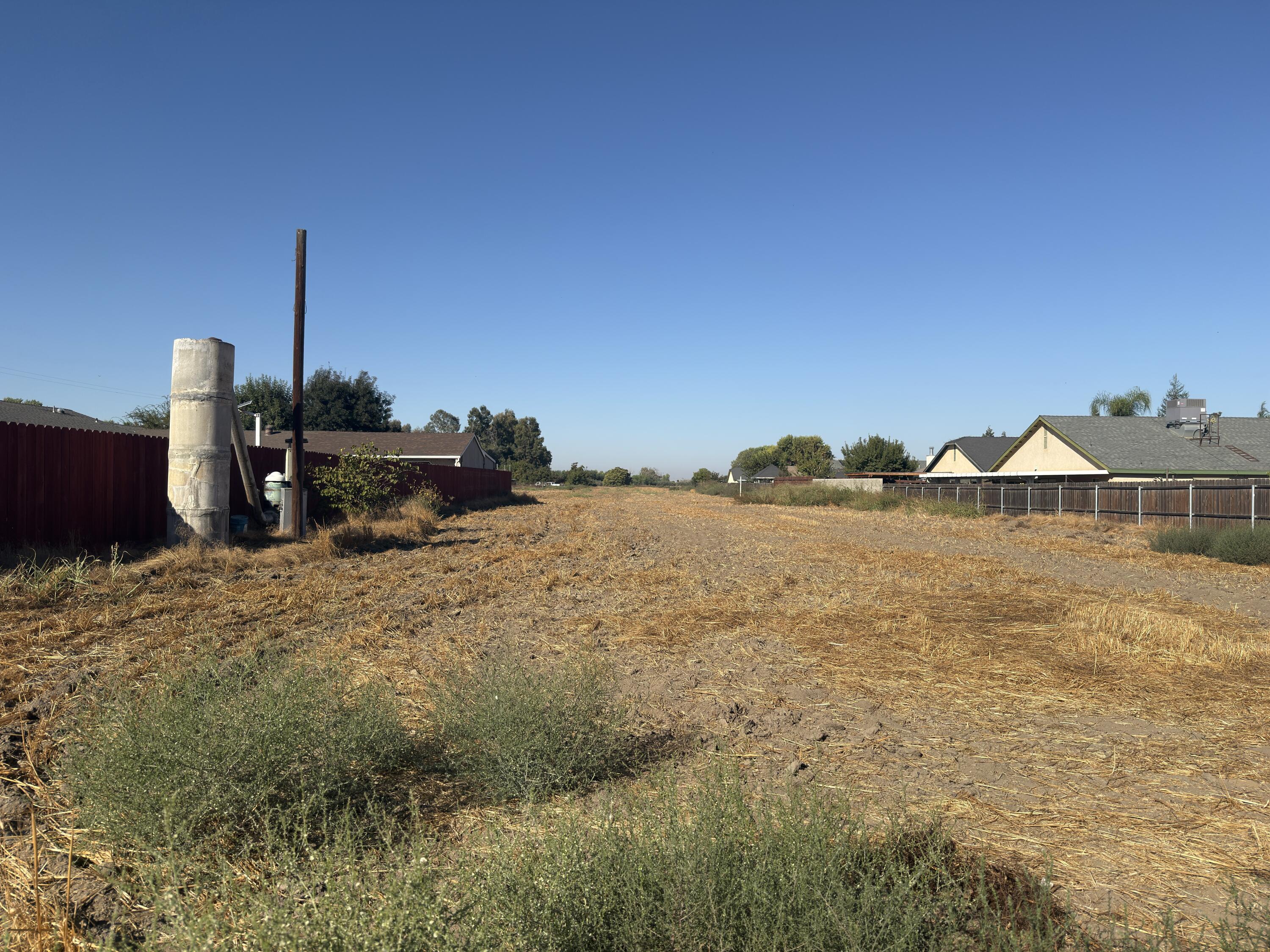 249 S Westwood St, Porterville, CA 93257