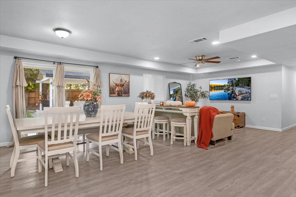 2423 E Vassar Dr, Visalia, CA 93292