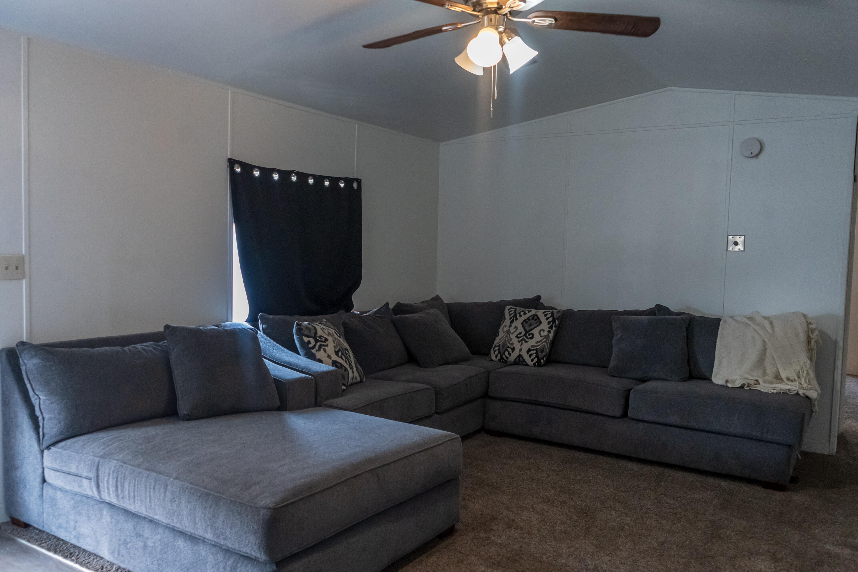 900 E Rankin Rd #30, Tulare, CA 93274