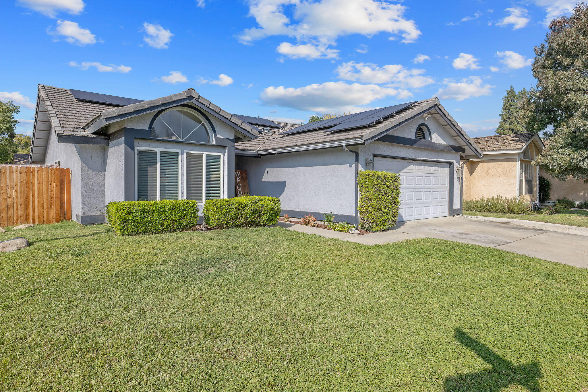 1007 N Atwood St, Visalia, CA 93291