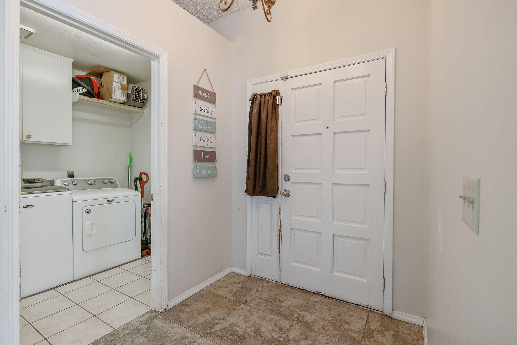 1007 N Atwood St, Visalia, CA 93291