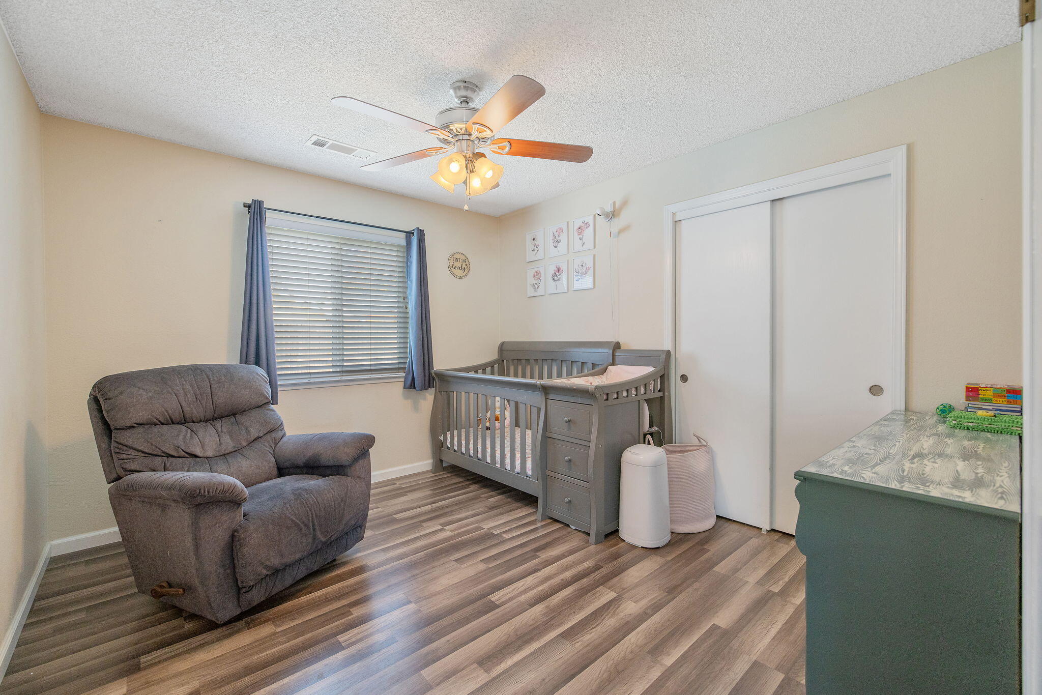 1007 N Atwood St, Visalia, CA 93291