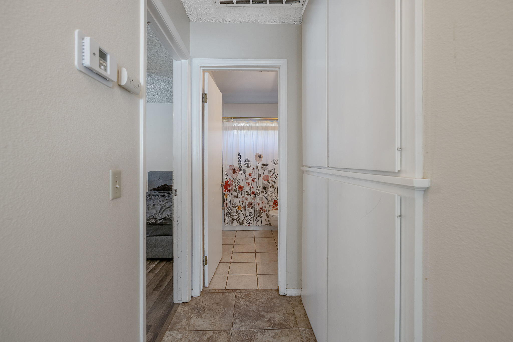 1007 N Atwood St, Visalia, CA 93291