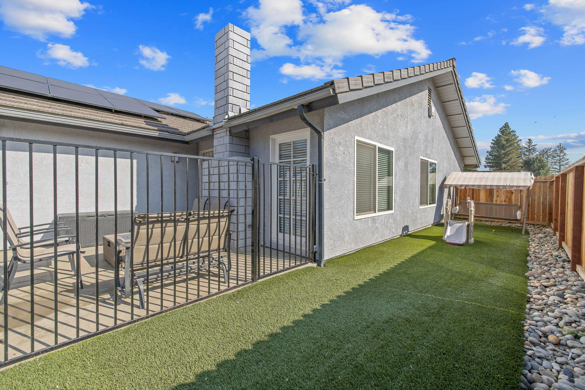 1007 N Atwood St, Visalia, CA 93291