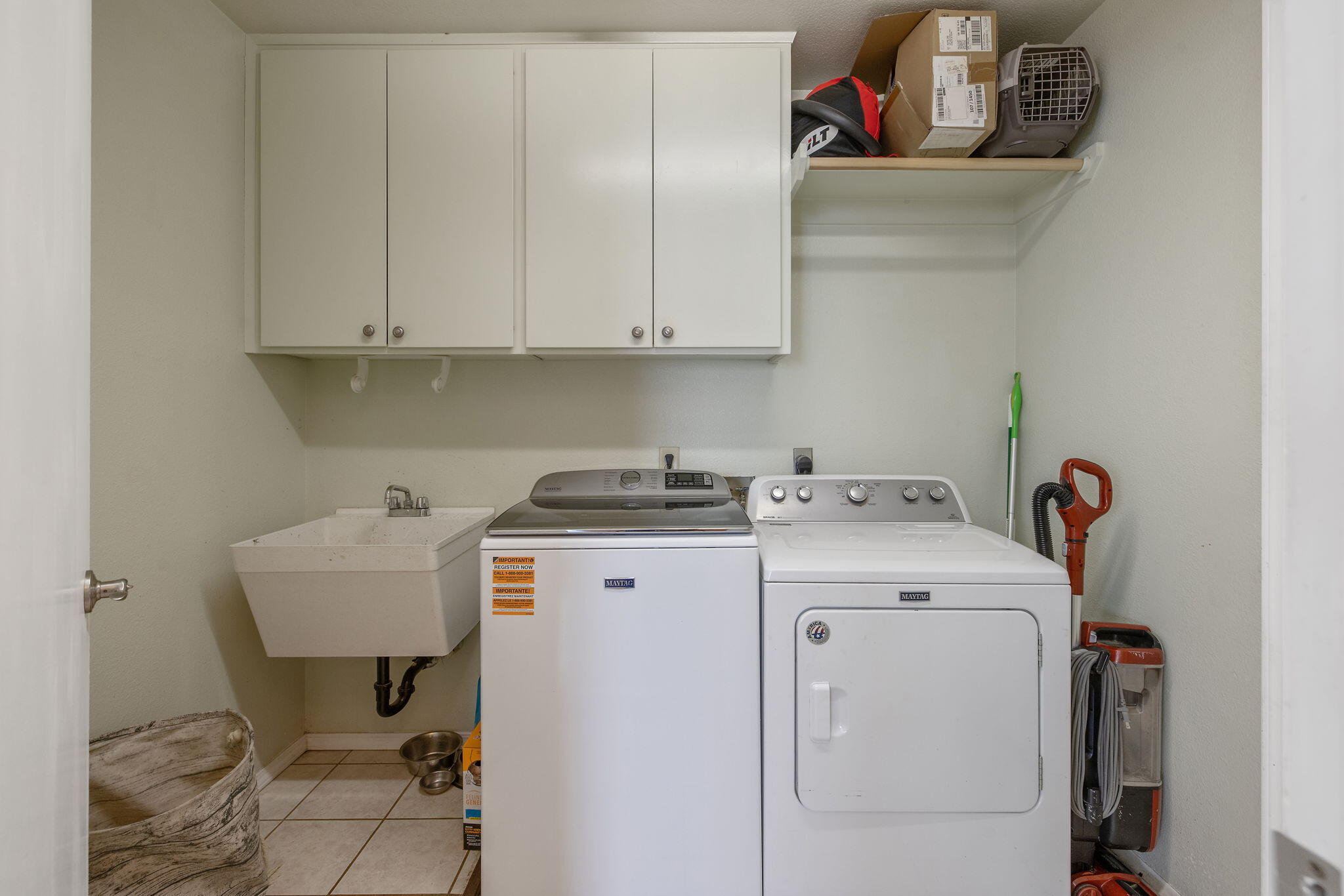 1007 N Atwood St, Visalia, CA 93291